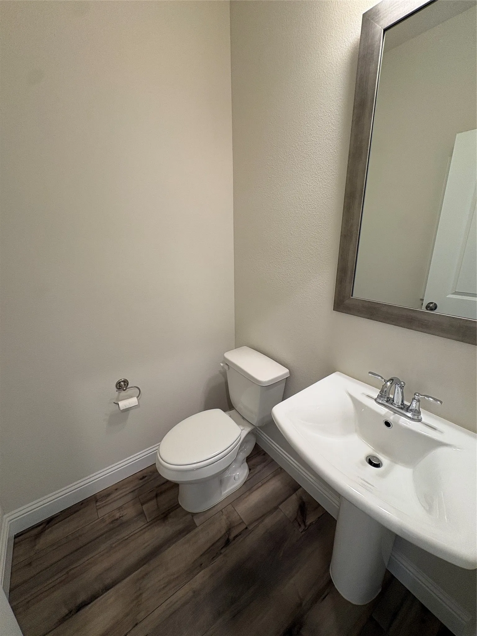 Townhouse For Rent in Denton County , 416 4th Street, Argyle, Texas 76226, 3 Bedroom, 3 Bathroom, 2 Garage spaces, 2,044 Sqft, built in 2023, mls#21289171, Real Estate Agent in Argyle, Homes For Rent in Denton county, Homes For Rent in Argyle, Realtor in Argyle Texas, Real Estate Brokerage Independent Realty Texas, Luminita Cordes Realtor