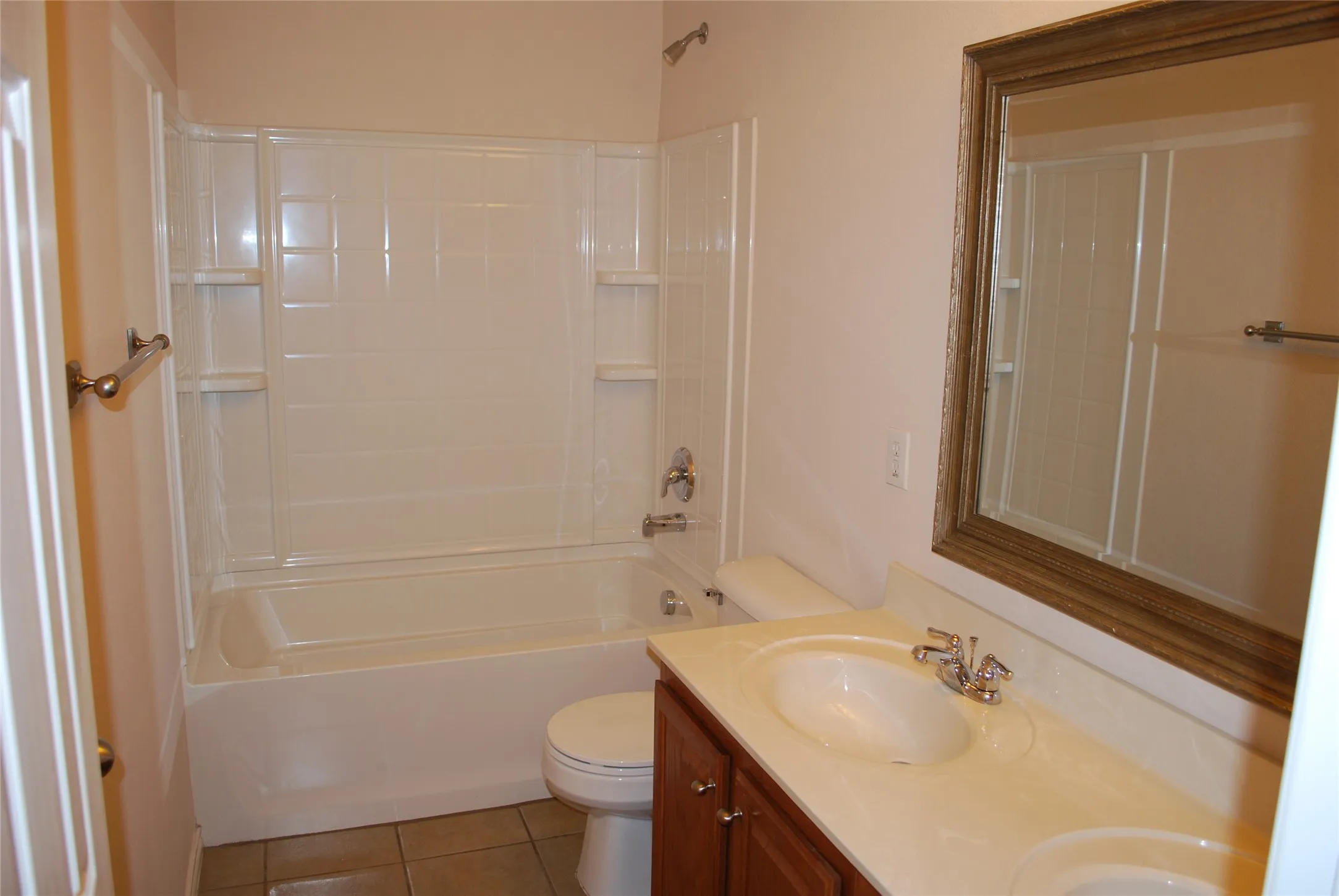 Single Family Residence For Rent in Denton County , 4713 Fox Sedge Lane, Denton, Texas 76208, 3 Bedroom, 2 Bathroom, 2 Garage spaces, 1,885 Sqft, built in 2005, mls#21289199, Real Estate Agent in Denton, Homes For Rent in Denton county, Homes For Rent in Denton, Realtor in Denton Texas, Real Estate Brokerage Independent Realty Texas, Luminita Cordes Realtor