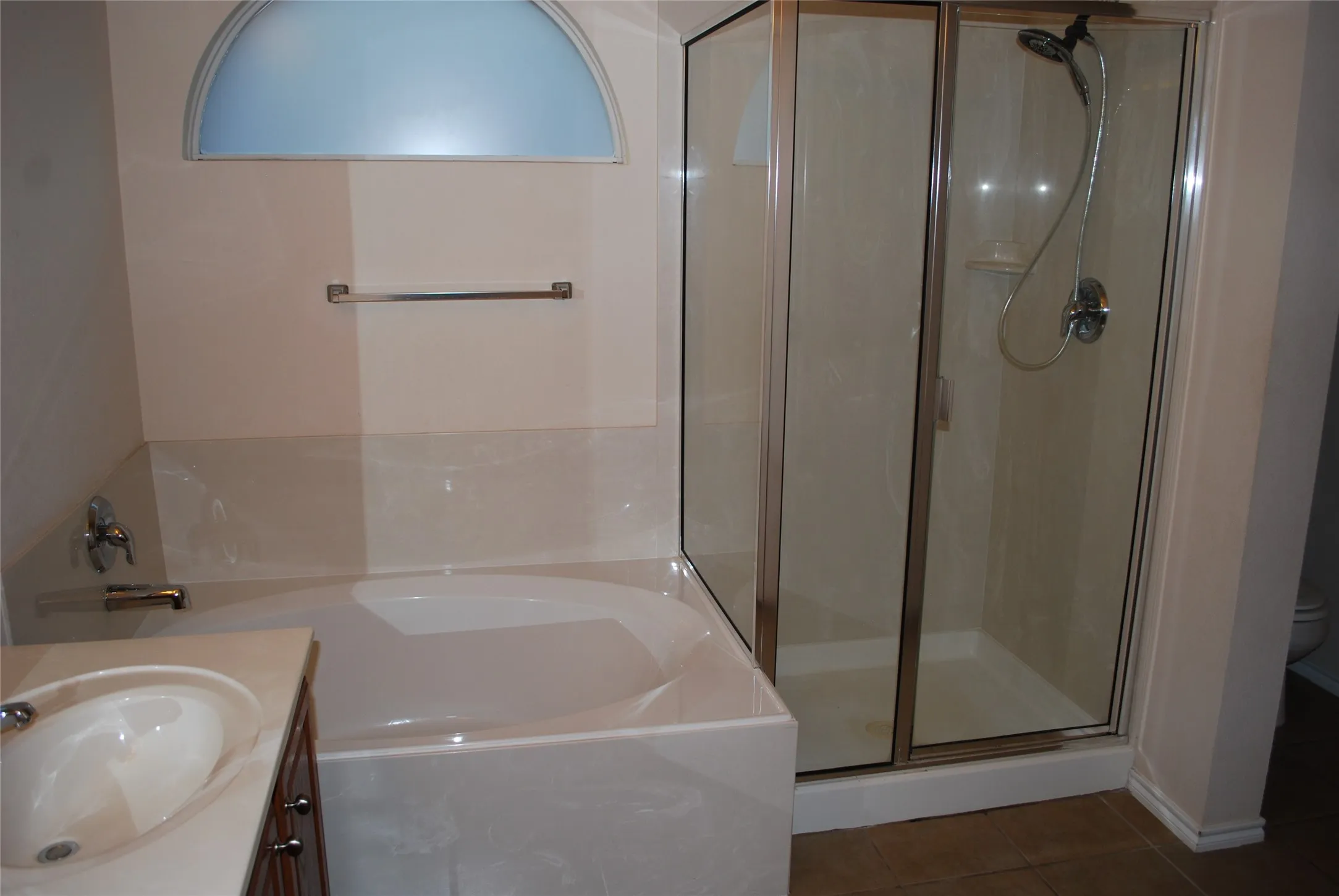 Single Family Residence For Rent in Denton County , 4713 Fox Sedge Lane, Denton, Texas 76208, 3 Bedroom, 2 Bathroom, 2 Garage spaces, 1,885 Sqft, built in 2005, mls#21289199, Real Estate Agent in Denton, Homes For Rent in Denton county, Homes For Rent in Denton, Realtor in Denton Texas, Real Estate Brokerage Independent Realty Texas, Luminita Cordes Realtor