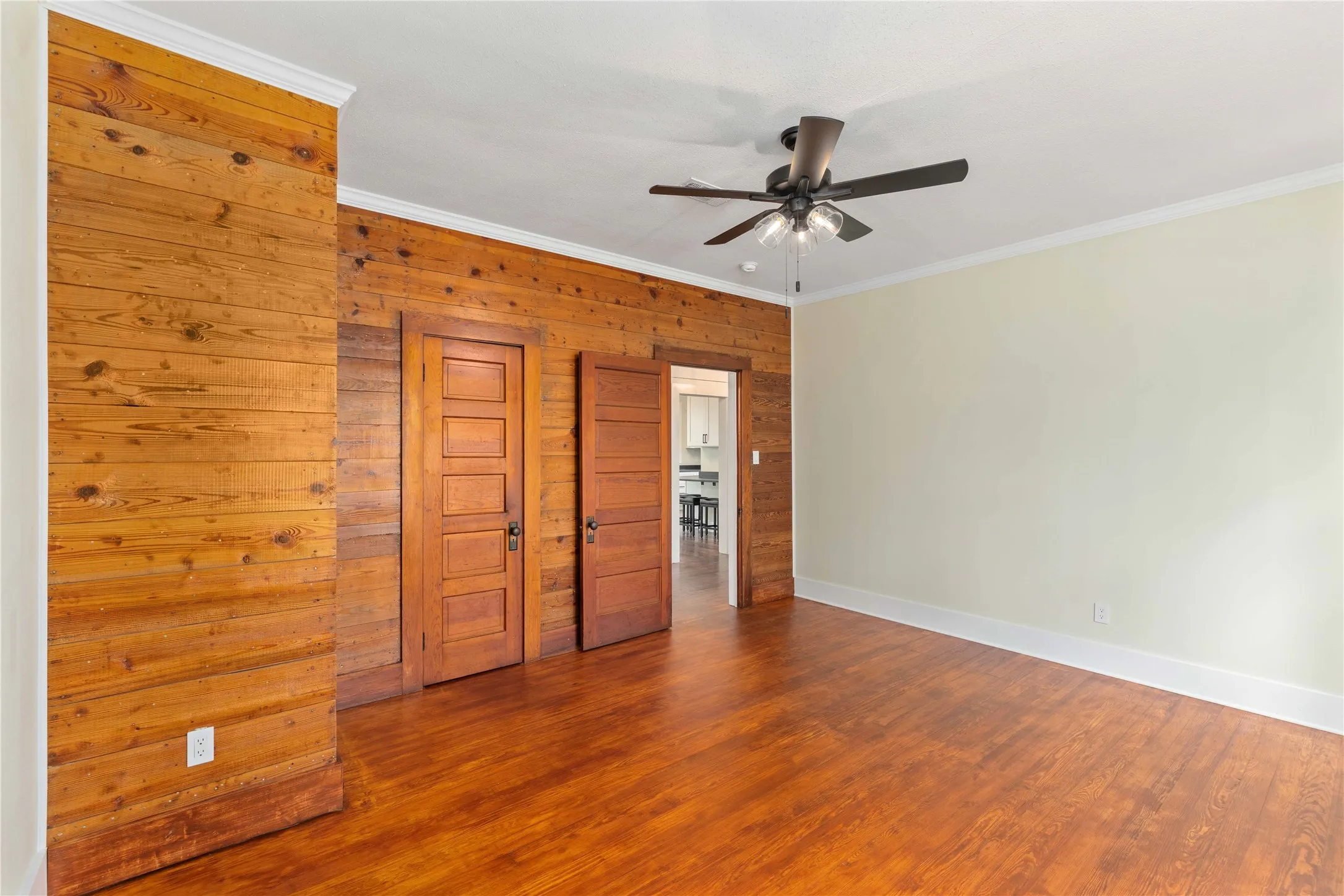 Single Family Residence For Sale in Brown County , 709 Avenue H, Brownwood, Texas 76801, 3 Bedroom, 1 Bathroom, Garage spaces, 1,454 Sqft, built in 0, mls#21288766, Real Estate Agent in Brownwood, Homes For Sale in Brown county, Homes For Sale in Brownwood, Realtor in Brownwood Texas, Real Estate Brokerage Independent Realty Texas, Luminita Cordes Realtor