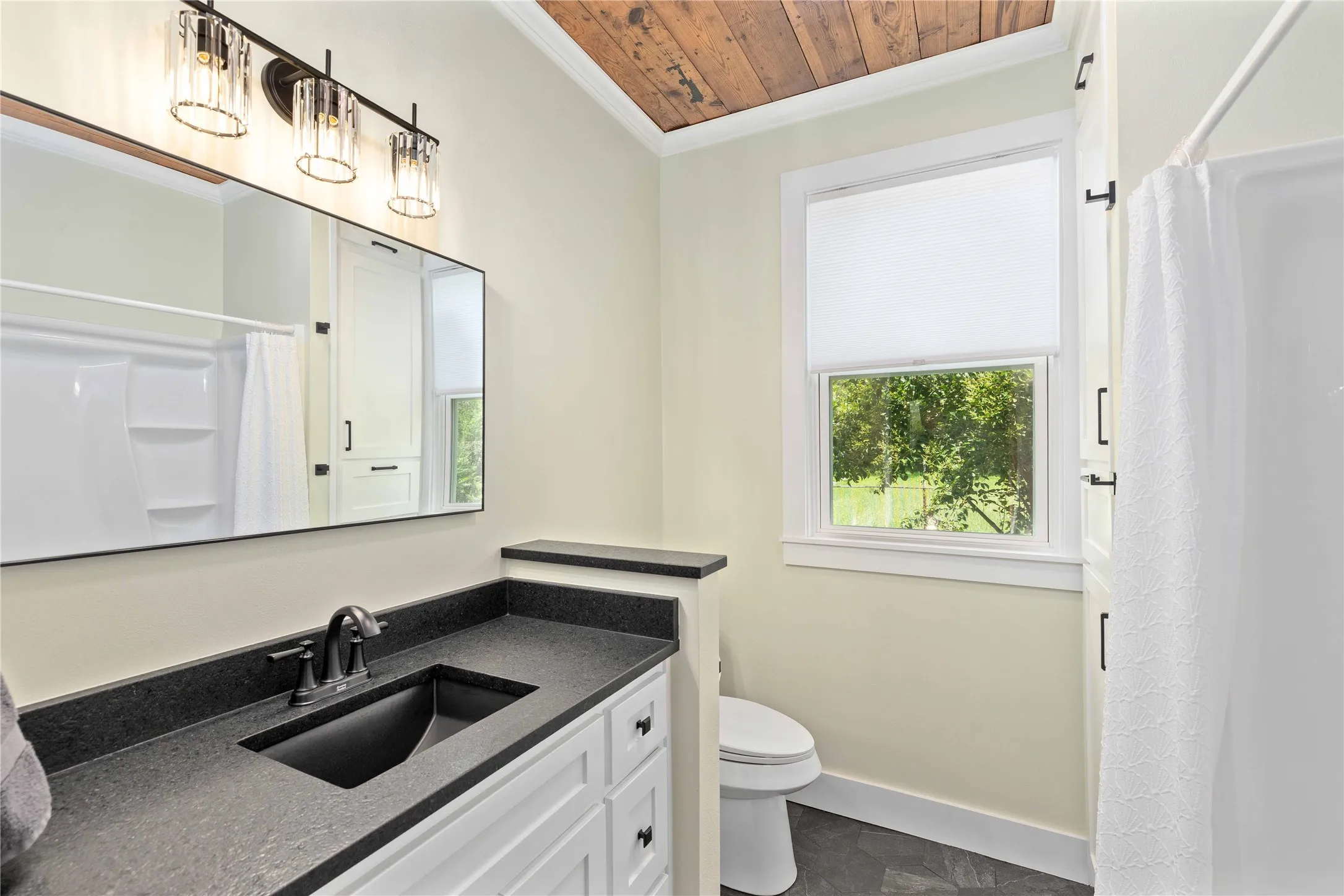Single Family Residence For Sale in Brown County , 709 Avenue H, Brownwood, Texas 76801, 3 Bedroom, 1 Bathroom, Garage spaces, 1,454 Sqft, built in 0, mls#21288766, Real Estate Agent in Brownwood, Homes For Sale in Brown county, Homes For Sale in Brownwood, Realtor in Brownwood Texas, Real Estate Brokerage Independent Realty Texas, Luminita Cordes Realtor