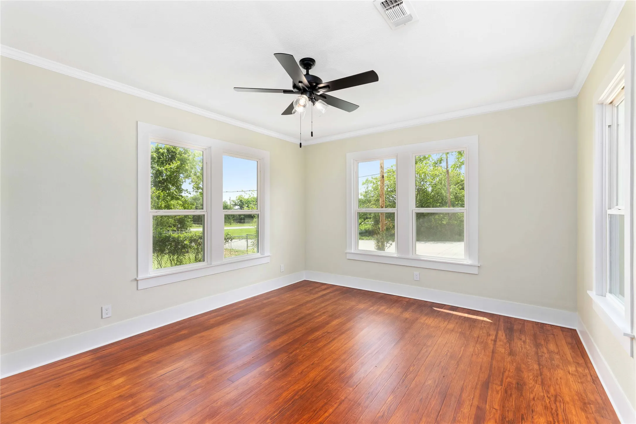 Bedroom #1
