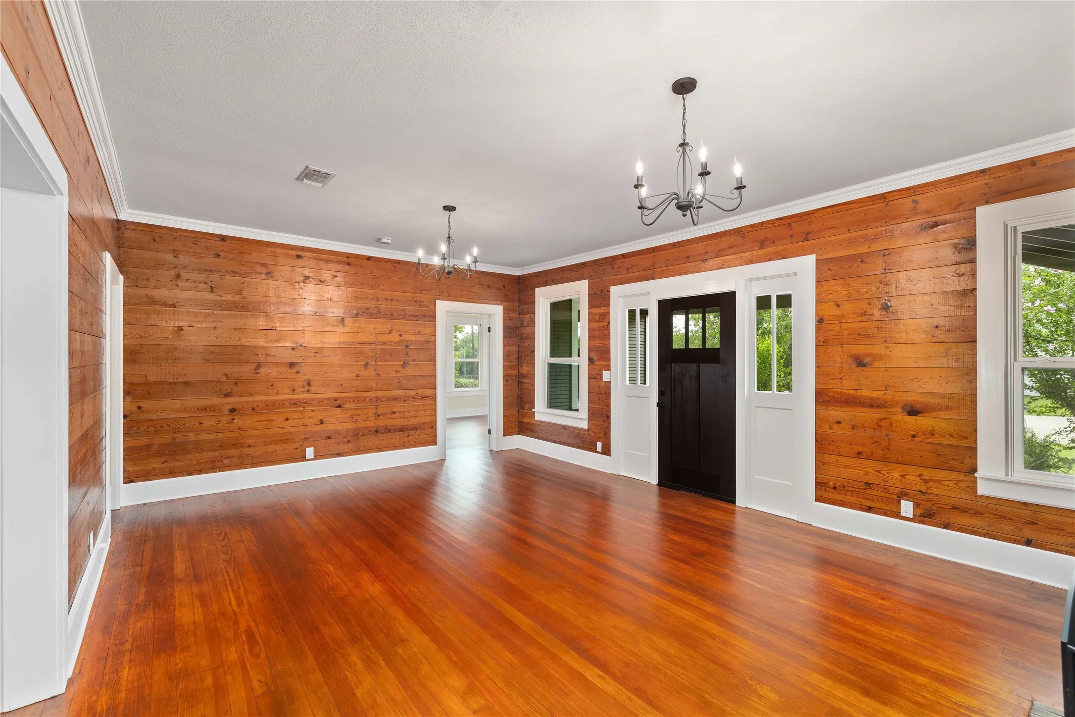 Single Family Residence For Sale in Brown County , 709 Avenue H, Brownwood, Texas 76801, 3 Bedroom, 1 Bathroom, Garage spaces, 1,454 Sqft, built in 0, mls#21288766, Real Estate Agent in Brownwood, Homes For Sale in Brown county, Homes For Sale in Brownwood, Realtor in Brownwood Texas, Real Estate Brokerage Independent Realty Texas, Luminita Cordes Realtor