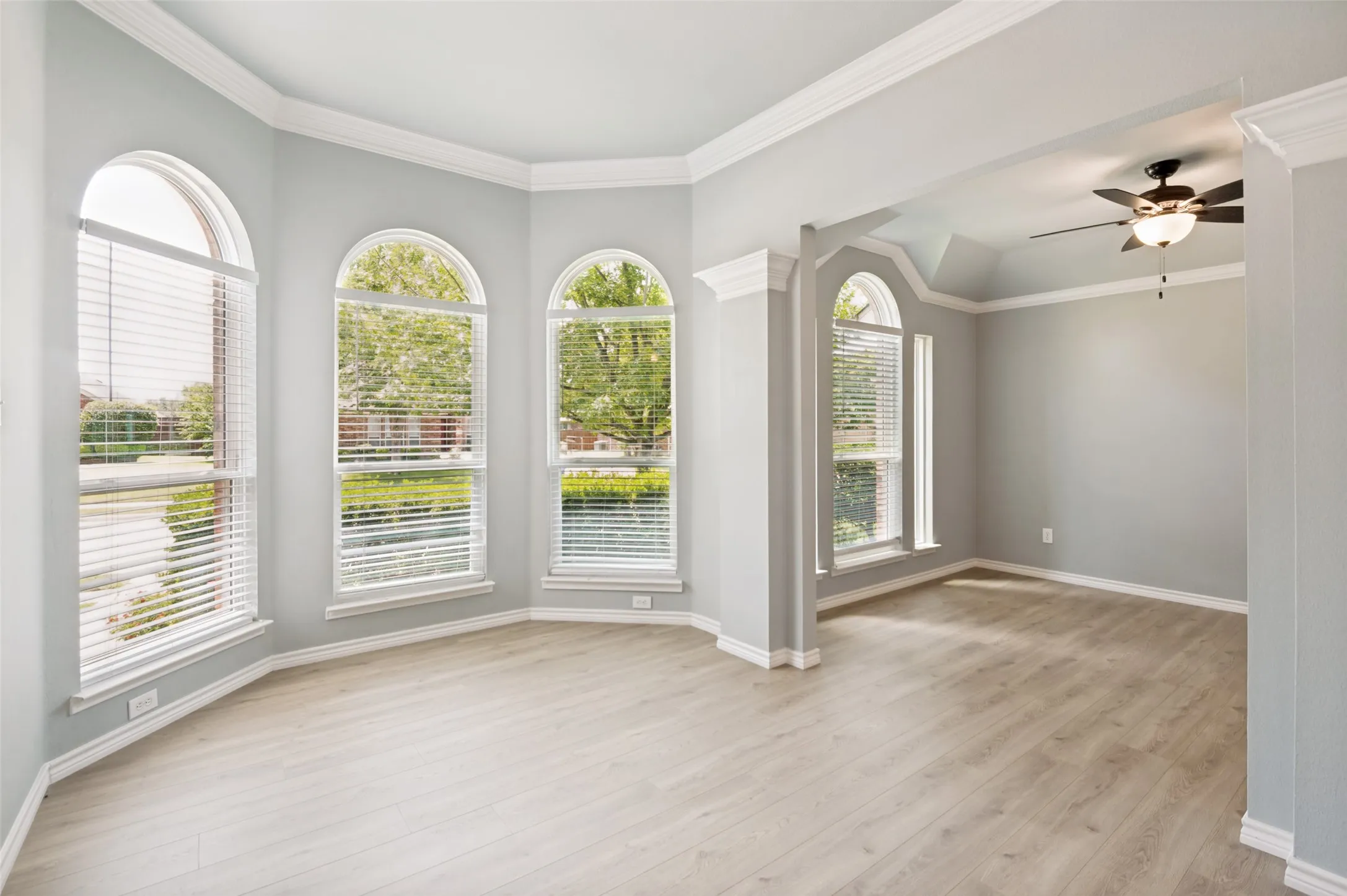 Single Family Residence For Sale in Collin County , 1420 Greenwich Drive, Allen, Texas 75013, 4 Bedroom, 2 Bathroom, 2 Garage spaces, 2,217 Sqft, built in 2003, mls#21283747, Real Estate Agent in Allen, Homes For Sale in Collin county, Homes For Sale in Allen, Realtor in Allen Texas, Real Estate Brokerage Independent Realty Texas, Luminita Cordes Realtor