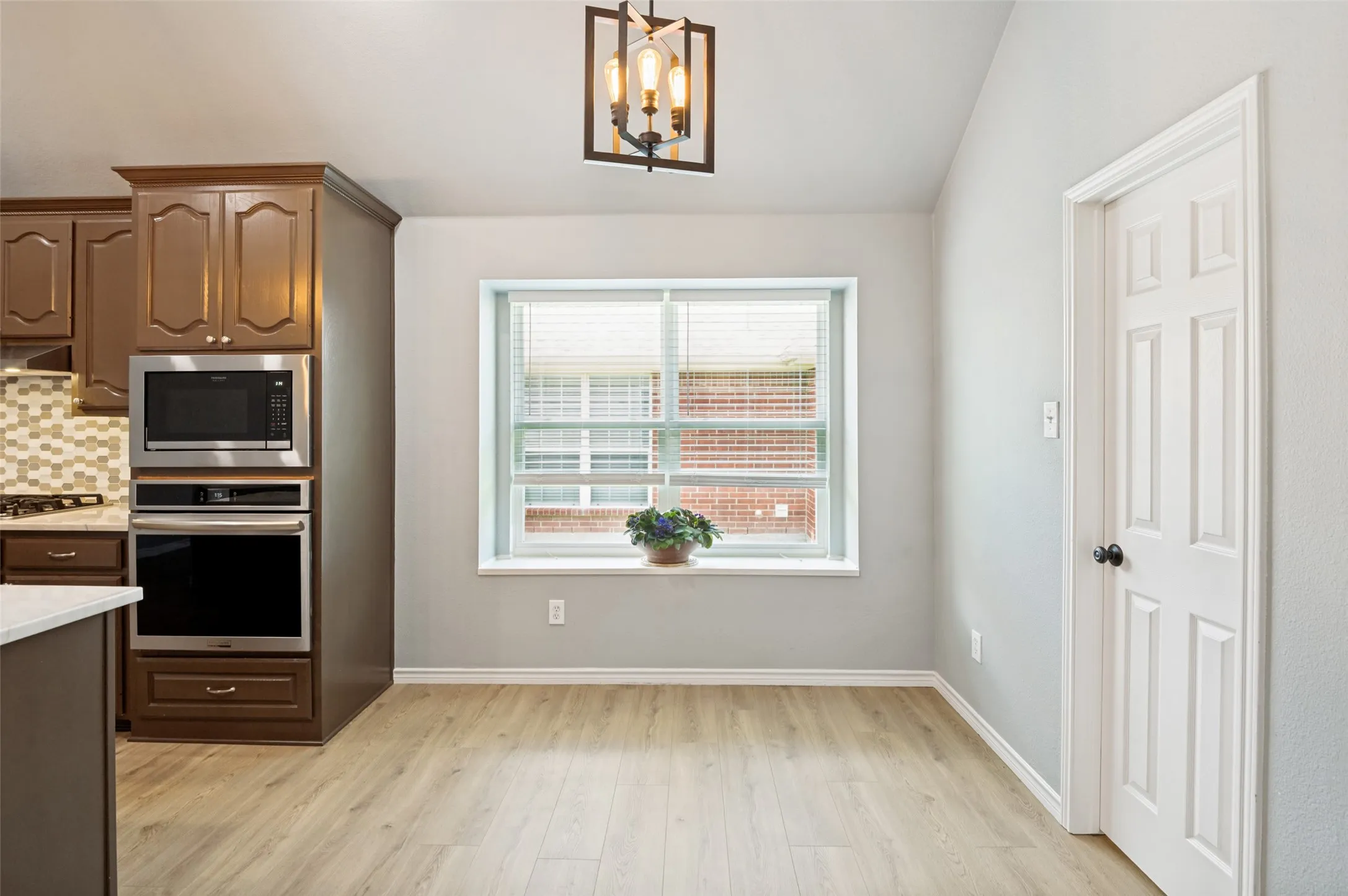 Single Family Residence For Sale in Collin County , 1420 Greenwich Drive, Allen, Texas 75013, 4 Bedroom, 2 Bathroom, 2 Garage spaces, 2,217 Sqft, built in 2003, mls#21283747, Real Estate Agent in Allen, Homes For Sale in Collin county, Homes For Sale in Allen, Realtor in Allen Texas, Real Estate Brokerage Independent Realty Texas, Luminita Cordes Realtor