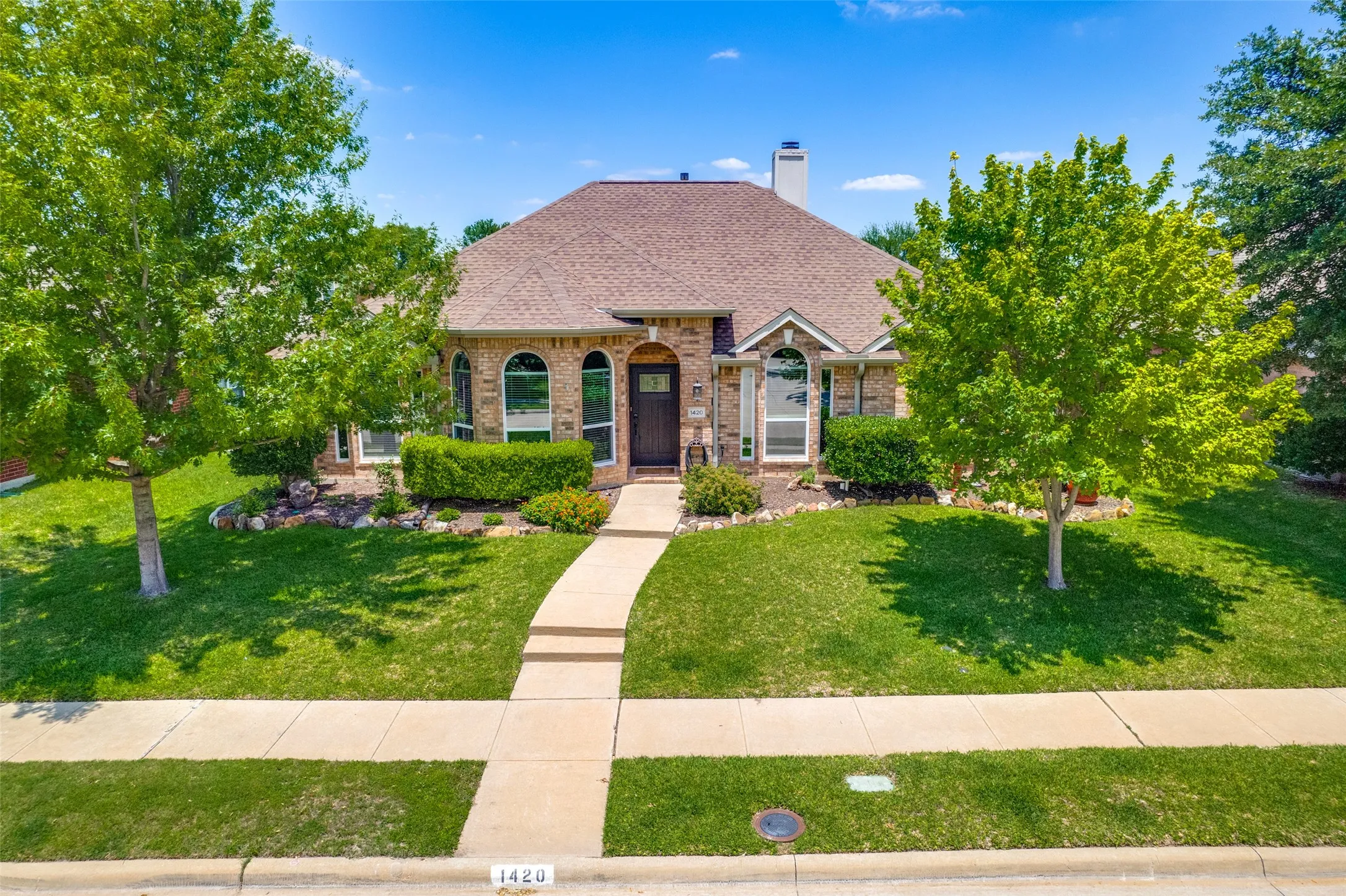 Single Family Residence For Sale in Collin County , 1420 Greenwich Drive, Allen, Texas 75013, 4 Bedroom, 2 Bathroom, 2 Garage spaces, 2,217 Sqft, built in 2003, mls#21283747, Real Estate Agent in Allen, Homes For Sale in Collin county, Homes For Sale in Allen, Realtor in Allen Texas, Real Estate Brokerage Independent Realty Texas, Luminita Cordes Realtor