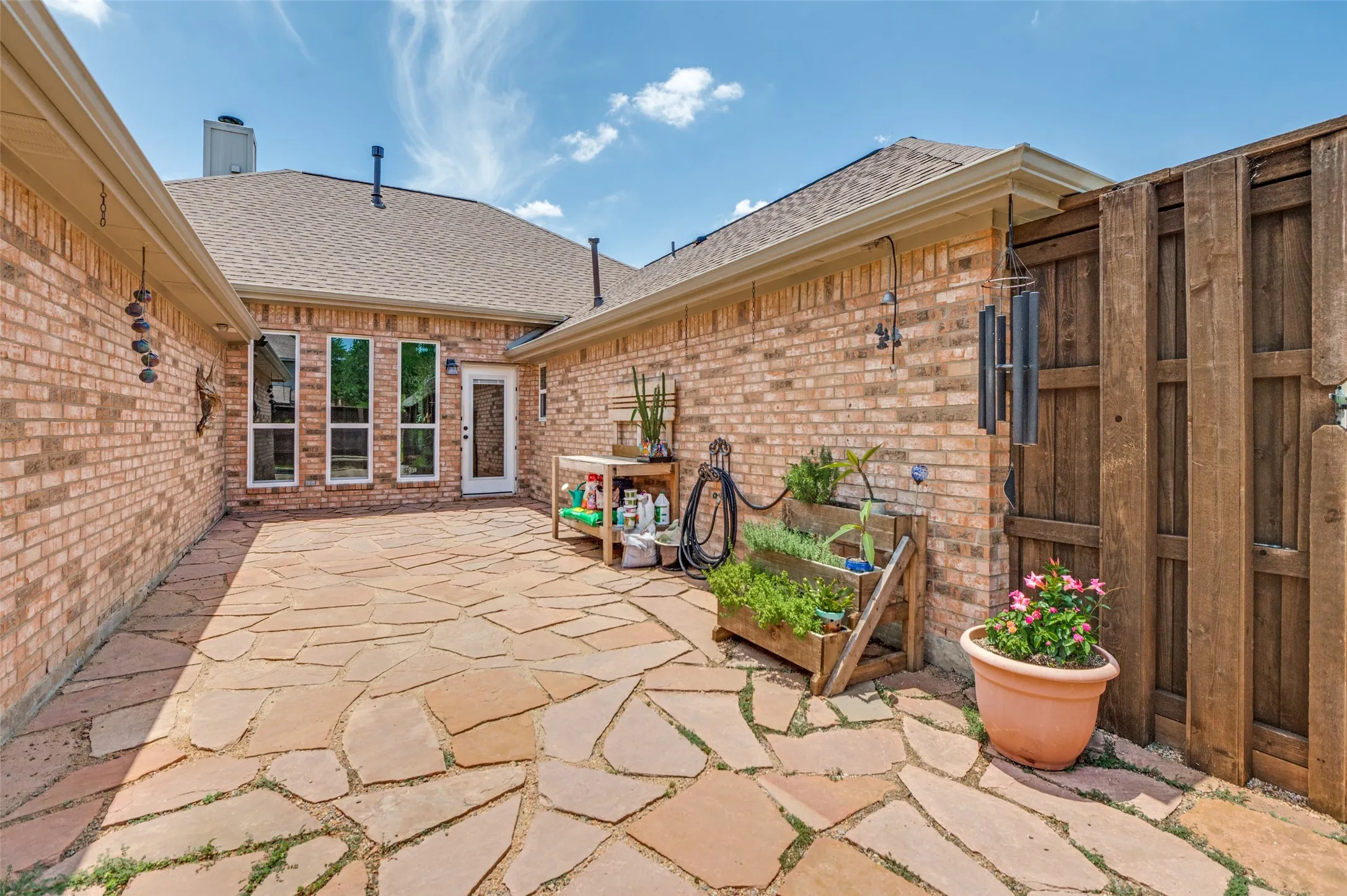 Single Family Residence For Sale in Collin County , 1420 Greenwich Drive, Allen, Texas 75013, 4 Bedroom, 2 Bathroom, 2 Garage spaces, 2,217 Sqft, built in 2003, mls#21283747, Real Estate Agent in Allen, Homes For Sale in Collin county, Homes For Sale in Allen, Realtor in Allen Texas, Real Estate Brokerage Independent Realty Texas, Luminita Cordes Realtor