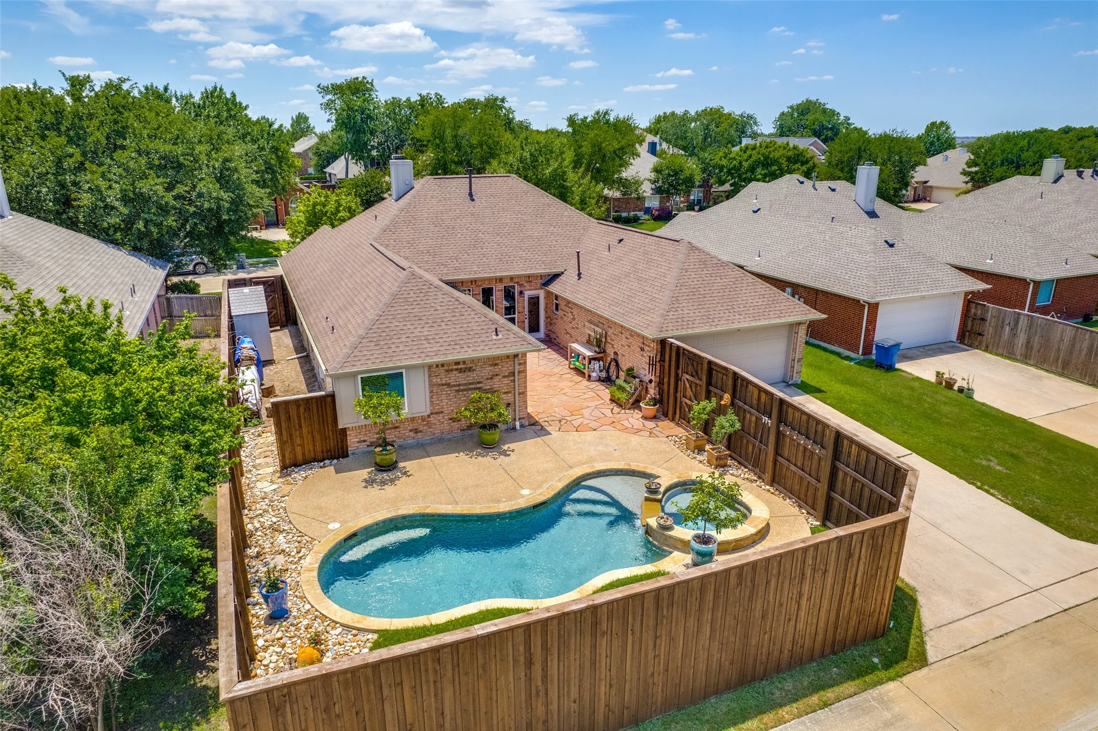 Single Family Residence For Sale in Collin County , 1420 Greenwich Drive, Allen, Texas 75013, 4 Bedroom, 2 Bathroom, 2 Garage spaces, 2,217 Sqft, built in 2003, mls#21283747, Real Estate Agent in Allen, Homes For Sale in Collin county, Homes For Sale in Allen, Realtor in Allen Texas, Real Estate Brokerage Independent Realty Texas, Luminita Cordes Realtor