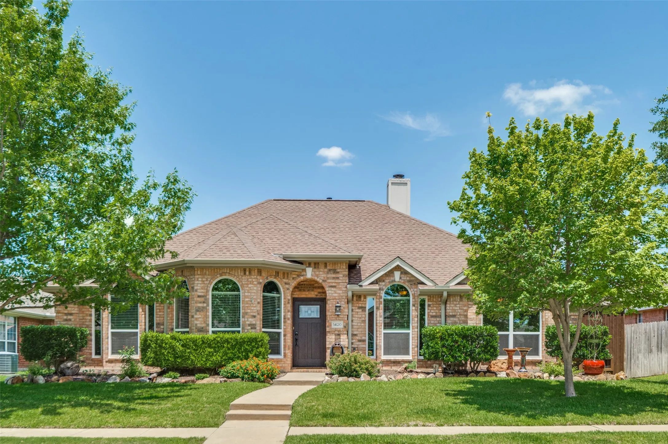 Single Family Residence For Sale in Collin County , 1420 Greenwich Drive, Allen, Texas 75013, 4 Bedroom, 2 Bathroom, 2 Garage spaces, 2,217 Sqft, built in 2003, mls#21283747, Real Estate Agent in Allen, Homes For Sale in Collin county, Homes For Sale in Allen, Realtor in Allen Texas, Real Estate Brokerage Independent Realty Texas, Luminita Cordes Realtor