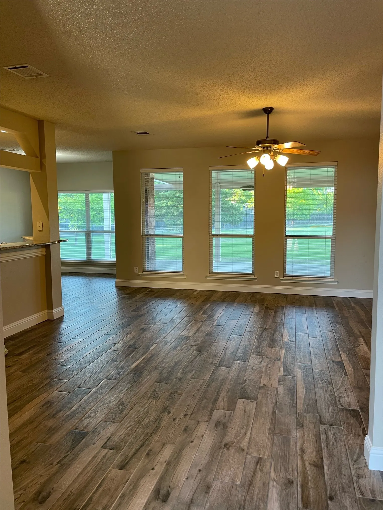 Single Family Residence For Rent in Collin County , 1614 N Timber Brook Drive, Wylie, Texas 75098, 4 Bedroom, 3 Bathroom, 2 Garage spaces, 2,846 Sqft, built in 2003, mls#21286874, Real Estate Agent in Wylie, Homes For Rent in Collin county, Homes For Rent in Wylie, Realtor in Wylie Texas, Real Estate Brokerage Independent Realty Texas, Luminita Cordes Realtor