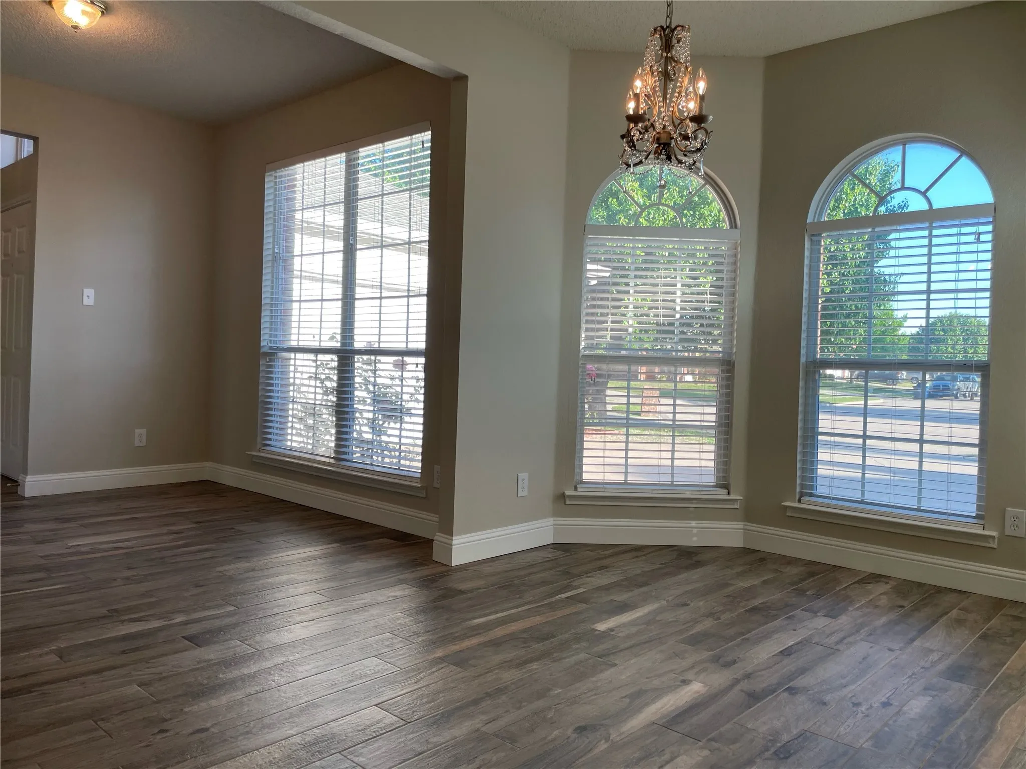 Single Family Residence For Rent in Collin County , 1614 N Timber Brook Drive, Wylie, Texas 75098, 4 Bedroom, 3 Bathroom, 2 Garage spaces, 2,846 Sqft, built in 2003, mls#21286874, Real Estate Agent in Wylie, Homes For Rent in Collin county, Homes For Rent in Wylie, Realtor in Wylie Texas, Real Estate Brokerage Independent Realty Texas, Luminita Cordes Realtor