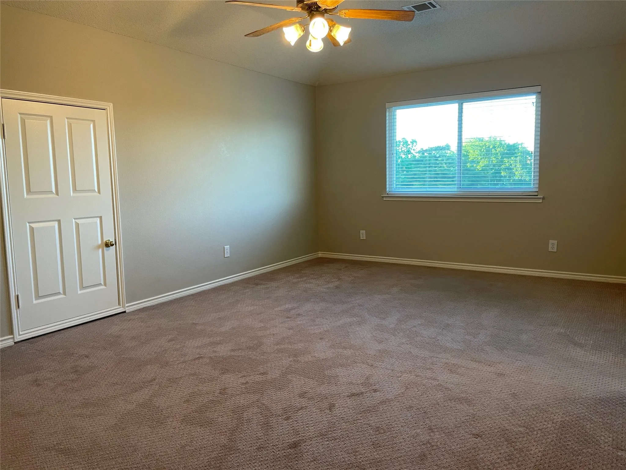 Single Family Residence For Rent in Collin County , 1614 N Timber Brook Drive, Wylie, Texas 75098, 4 Bedroom, 3 Bathroom, 2 Garage spaces, 2,846 Sqft, built in 2003, mls#21286874, Real Estate Agent in Wylie, Homes For Rent in Collin county, Homes For Rent in Wylie, Realtor in Wylie Texas, Real Estate Brokerage Independent Realty Texas, Luminita Cordes Realtor