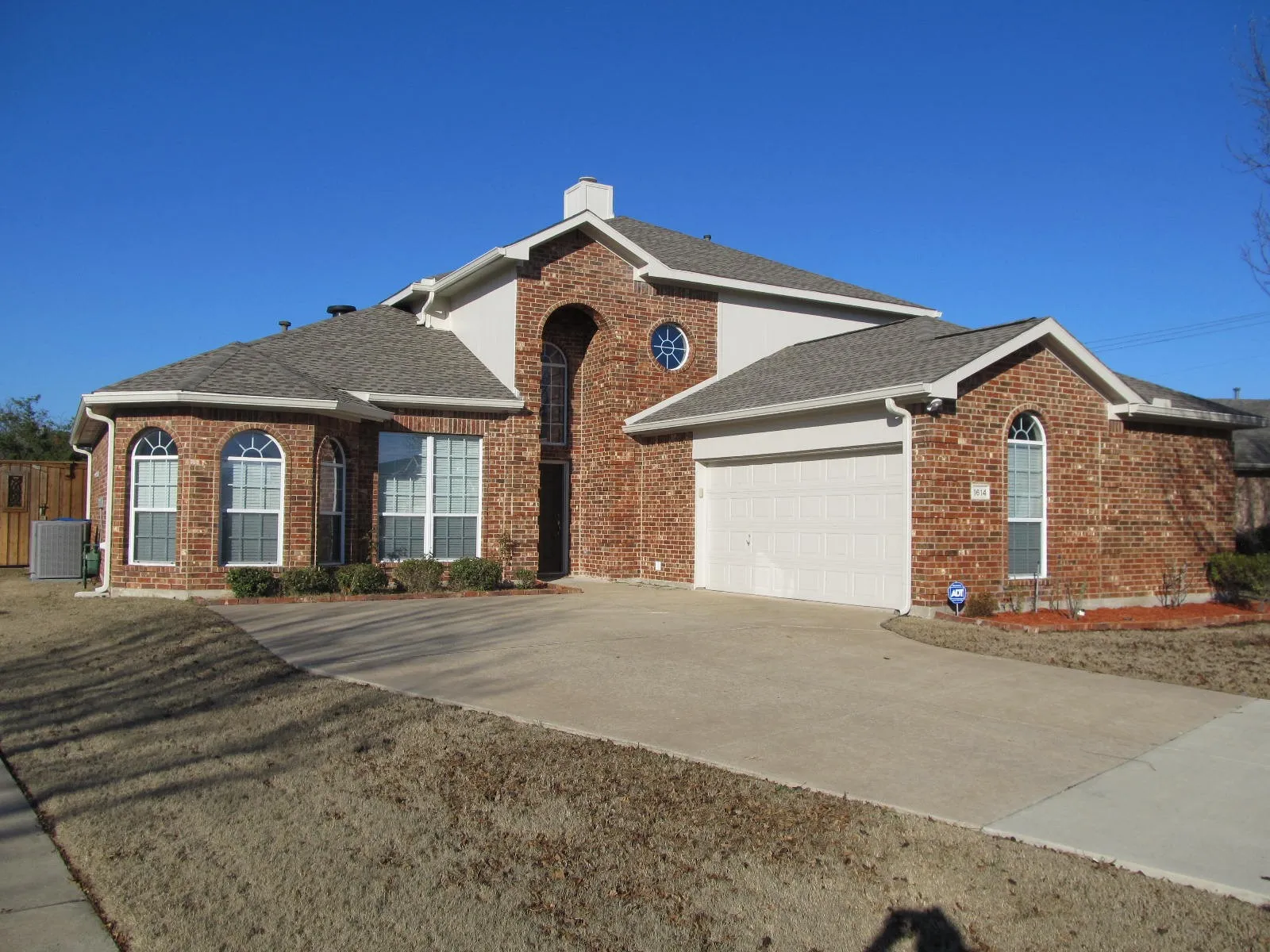 Single Family Residence For Rent in Collin County , 1614 N Timber Brook Drive, Wylie, Texas 75098, 4 Bedroom, 3 Bathroom, 2 Garage spaces, 2,846 Sqft, built in 2003, mls#21286874, Real Estate Agent in Wylie, Homes For Rent in Collin county, Homes For Rent in Wylie, Realtor in Wylie Texas, Real Estate Brokerage Independent Realty Texas, Luminita Cordes Realtor