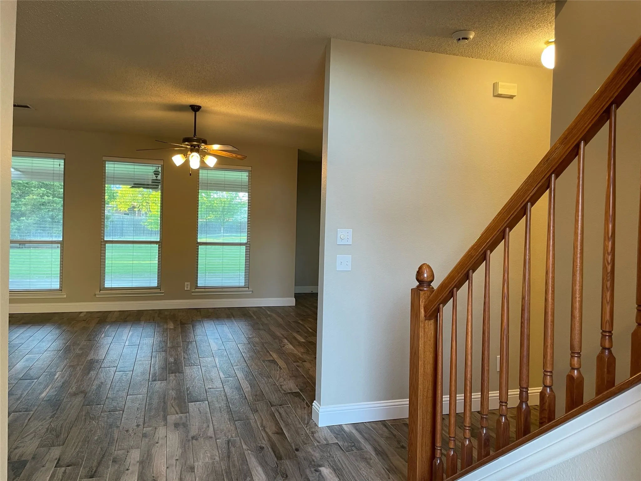 Single Family Residence For Rent in Collin County , 1614 N Timber Brook Drive, Wylie, Texas 75098, 4 Bedroom, 3 Bathroom, 2 Garage spaces, 2,846 Sqft, built in 2003, mls#21286874, Real Estate Agent in Wylie, Homes For Rent in Collin county, Homes For Rent in Wylie, Realtor in Wylie Texas, Real Estate Brokerage Independent Realty Texas, Luminita Cordes Realtor