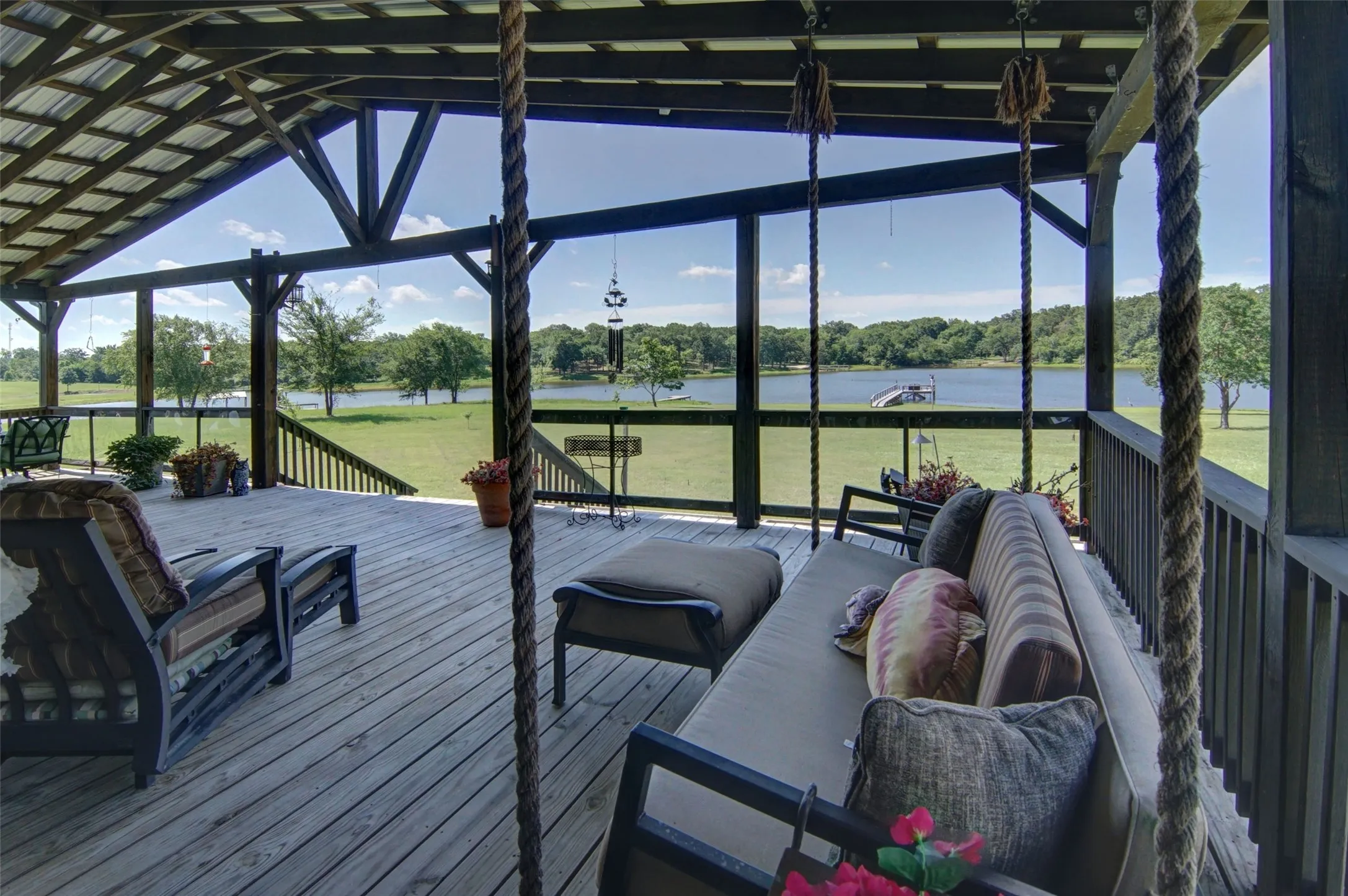 Single Family Residence For Sale in Wood County , 187 Shawnee, Quitman, Texas 75783, 3 Bedroom, 2 Bathroom, 6 Garage spaces, 1,952 Sqft, built in 2019, mls#21289052, Real Estate Agent in Quitman, Homes For Sale in Wood county, Homes For Sale in Quitman, Realtor in Quitman Texas, Real Estate Brokerage Independent Realty Texas, Luminita Cordes Realtor