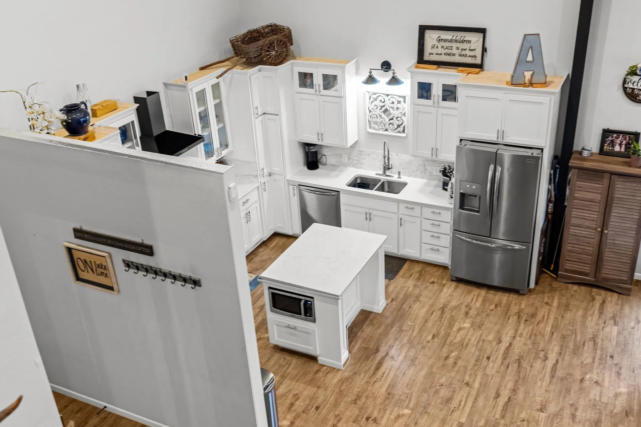 Single Family Residence For Sale in Wood County , 187 Shawnee, Quitman, Texas 75783, 3 Bedroom, 2 Bathroom, 6 Garage spaces, 1,952 Sqft, built in 2019, mls#21289052, Real Estate Agent in Quitman, Homes For Sale in Wood county, Homes For Sale in Quitman, Realtor in Quitman Texas, Real Estate Brokerage Independent Realty Texas, Luminita Cordes Realtor