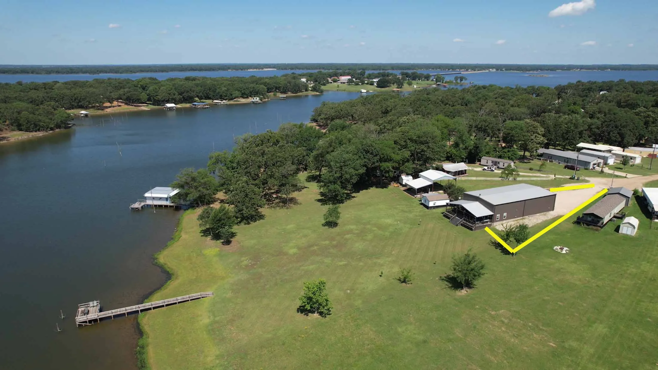 Single Family Residence For Sale in Wood County , 187 Shawnee, Quitman, Texas 75783, 3 Bedroom, 2 Bathroom, 6 Garage spaces, 1,952 Sqft, built in 2019, mls#21289052, Real Estate Agent in Quitman, Homes For Sale in Wood county, Homes For Sale in Quitman, Realtor in Quitman Texas, Real Estate Brokerage Independent Realty Texas, Luminita Cordes Realtor