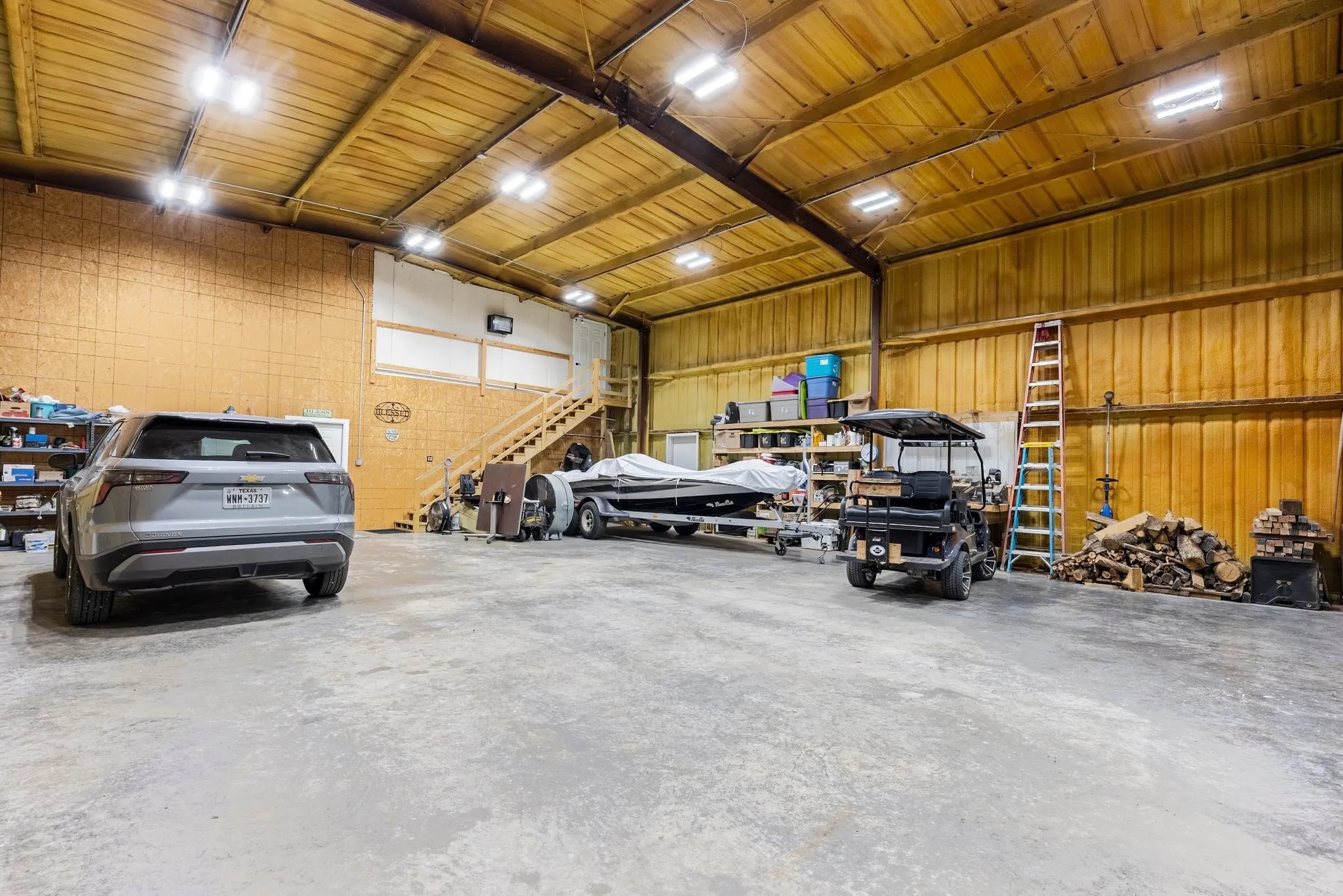 Single Family Residence For Sale in Wood County , 187 Shawnee, Quitman, Texas 75783, 3 Bedroom, 2 Bathroom, 6 Garage spaces, 1,952 Sqft, built in 2019, mls#21289052, Real Estate Agent in Quitman, Homes For Sale in Wood county, Homes For Sale in Quitman, Realtor in Quitman Texas, Real Estate Brokerage Independent Realty Texas, Luminita Cordes Realtor