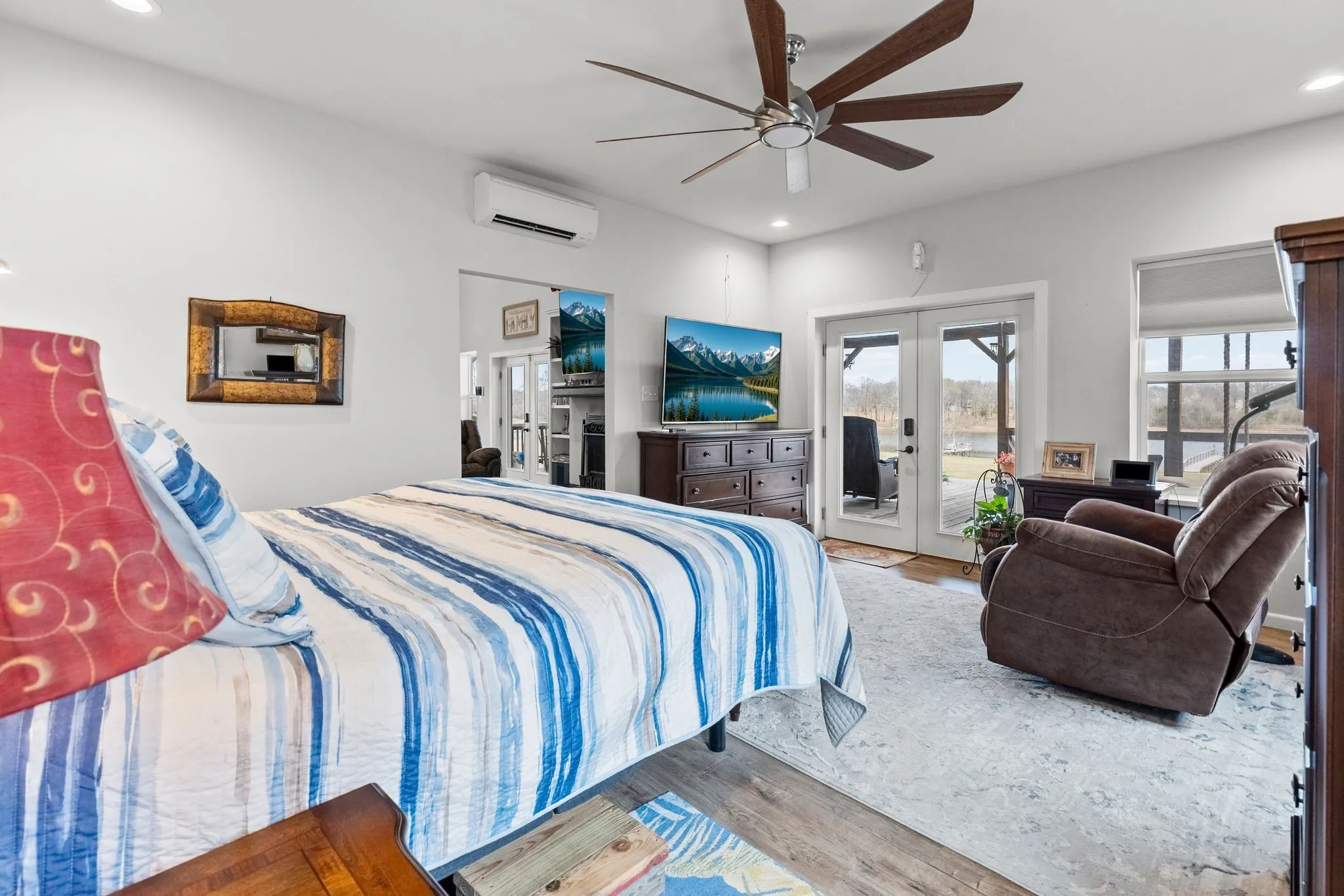 Single Family Residence For Sale in Wood County , 187 Shawnee, Quitman, Texas 75783, 3 Bedroom, 2 Bathroom, 6 Garage spaces, 1,952 Sqft, built in 2019, mls#21289052, Real Estate Agent in Quitman, Homes For Sale in Wood county, Homes For Sale in Quitman, Realtor in Quitman Texas, Real Estate Brokerage Independent Realty Texas, Luminita Cordes Realtor