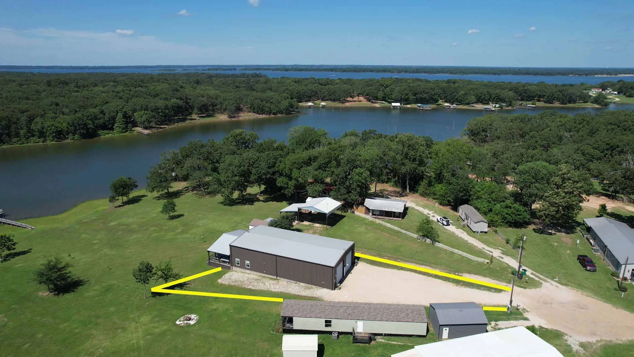 Single Family Residence For Sale in Wood County , 187 Shawnee, Quitman, Texas 75783, 3 Bedroom, 2 Bathroom, 6 Garage spaces, 1,952 Sqft, built in 2019, mls#21289052, Real Estate Agent in Quitman, Homes For Sale in Wood county, Homes For Sale in Quitman, Realtor in Quitman Texas, Real Estate Brokerage Independent Realty Texas, Luminita Cordes Realtor