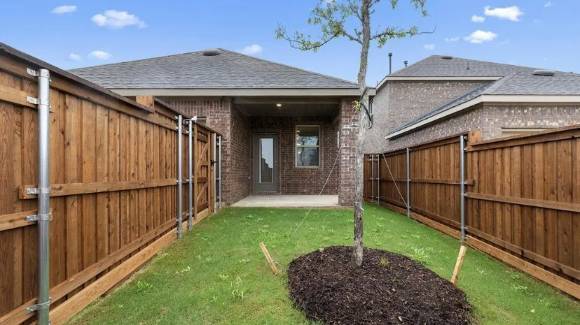 Single Family Residence For Rent in Denton County , 2344 Opaline Drive, Little Elm, Texas 76227, 3 Bedroom, 2 Bathroom, 2 Garage spaces, 1,523 Sqft, built in 2020, mls#21287536, Real Estate Agent in Little Elm, Homes For Rent in Denton county, Homes For Rent in Little Elm, Realtor in Little Elm Texas, Real Estate Brokerage Independent Realty Texas, Luminita Cordes Realtor