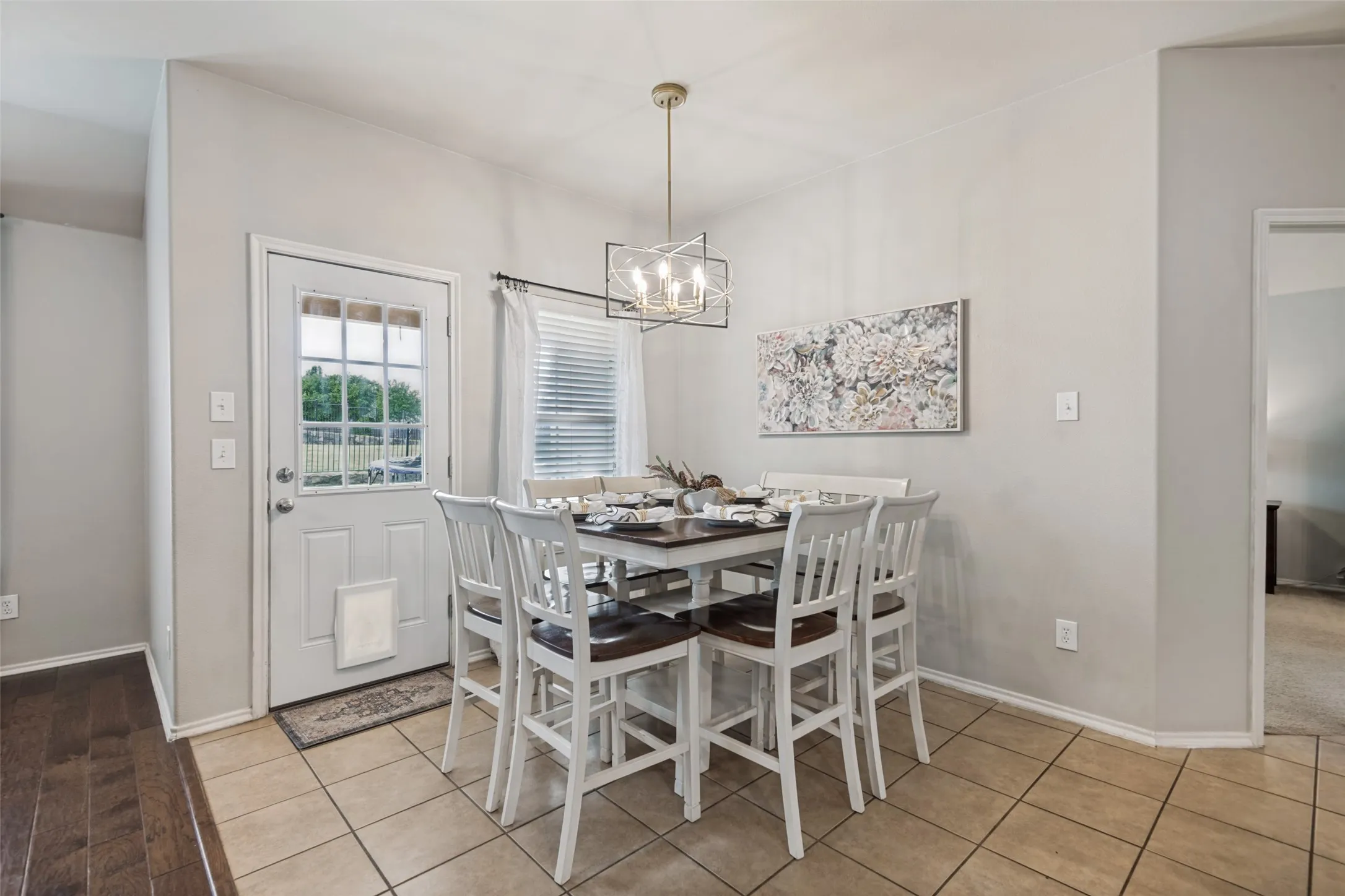 Single Family Residence For Sale in Kaufman County , 2107 Thistle Lane, Forney, Texas 75126, 4 Bedroom, 2 Bathroom, 2 Garage spaces, 2,090 Sqft, built in 2010, mls#21285336, Real Estate Agent in Forney, Homes For Sale in Kaufman county, Homes For Sale in Forney, Realtor in Forney Texas, Real Estate Brokerage Independent Realty Texas, Luminita Cordes Realtor