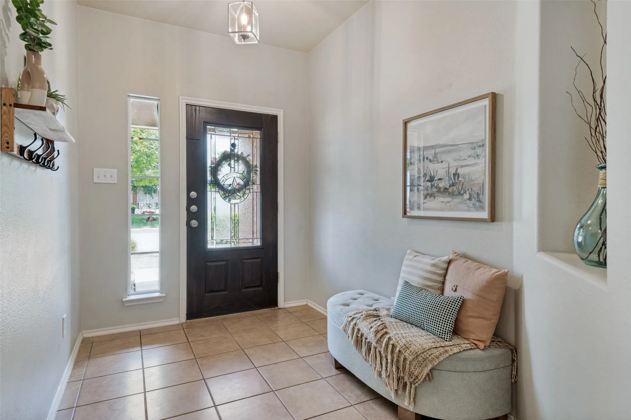 Single Family Residence For Sale in Kaufman County , 2107 Thistle Lane, Forney, Texas 75126, 4 Bedroom, 2 Bathroom, 2 Garage spaces, 2,090 Sqft, built in 2010, mls#21285336, Real Estate Agent in Forney, Homes For Sale in Kaufman county, Homes For Sale in Forney, Realtor in Forney Texas, Real Estate Brokerage Independent Realty Texas, Luminita Cordes Realtor