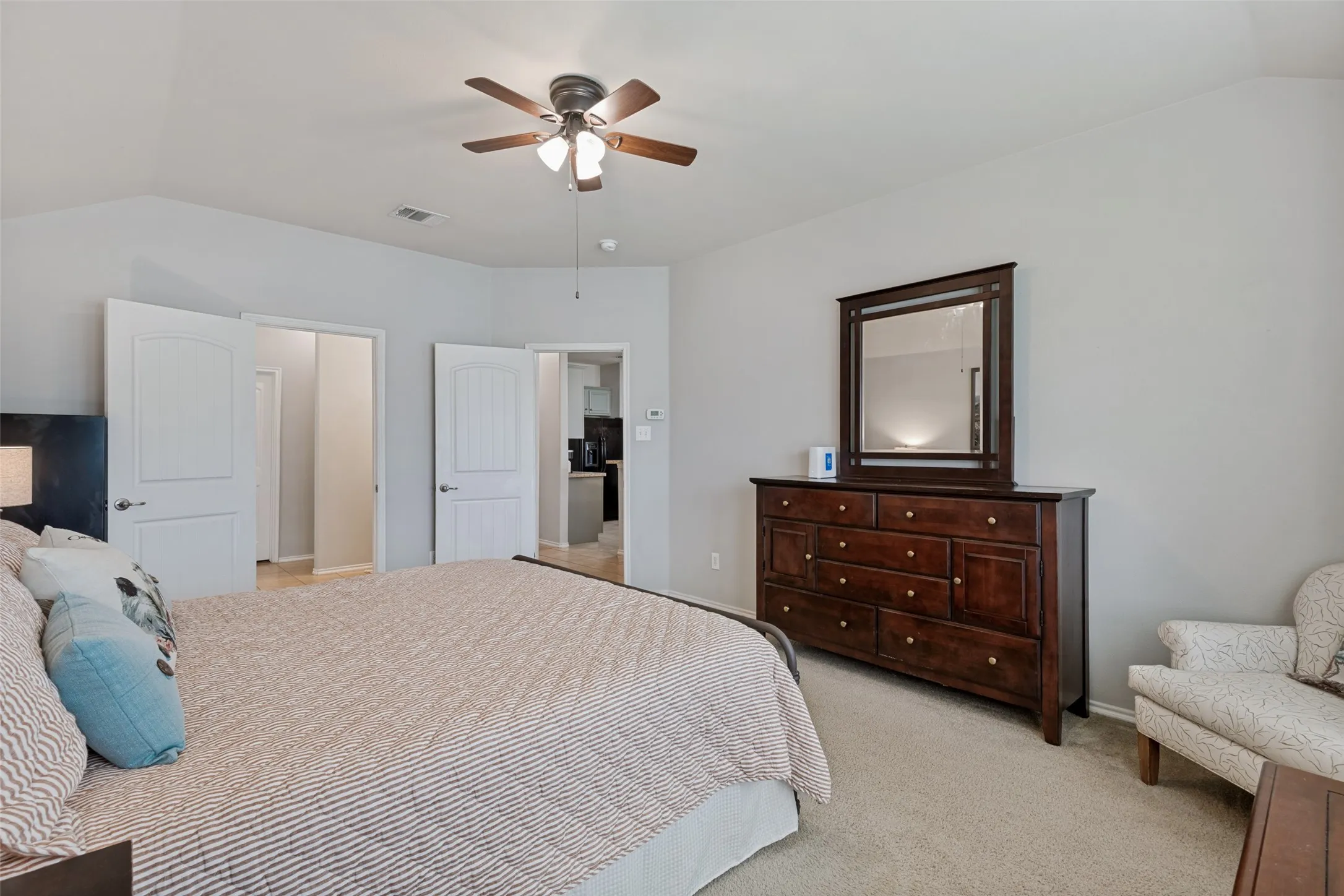 Single Family Residence For Sale in Kaufman County , 2107 Thistle Lane, Forney, Texas 75126, 4 Bedroom, 2 Bathroom, 2 Garage spaces, 2,090 Sqft, built in 2010, mls#21285336, Real Estate Agent in Forney, Homes For Sale in Kaufman county, Homes For Sale in Forney, Realtor in Forney Texas, Real Estate Brokerage Independent Realty Texas, Luminita Cordes Realtor