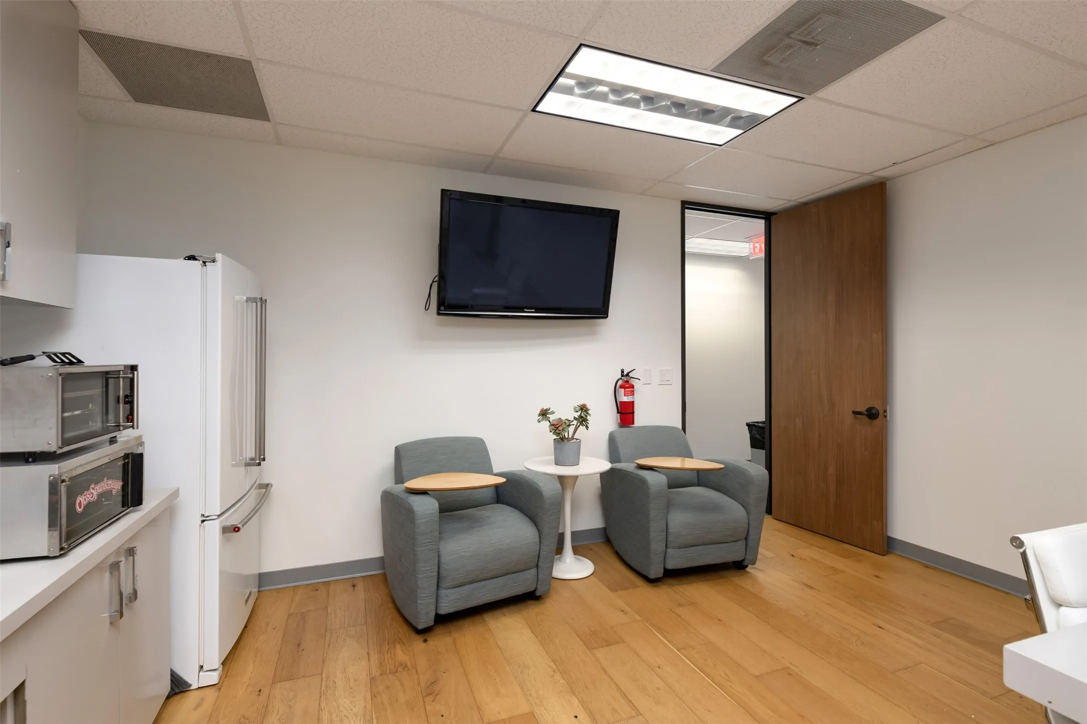 Office For Rent in Dallas County , 13465 Midway Road 204, Farmers Branch, Texas 75244, 0, 0, Garage spaces, 0 Sqft, built in 1981, mls#21289311, Real Estate Agent in Farmers Branch, Homes For Rent in Dallas county, Homes For Rent in Farmers Branch, Realtor in Farmers Branch Texas, Real Estate Brokerage Independent Realty Texas, Luminita Cordes Realtor