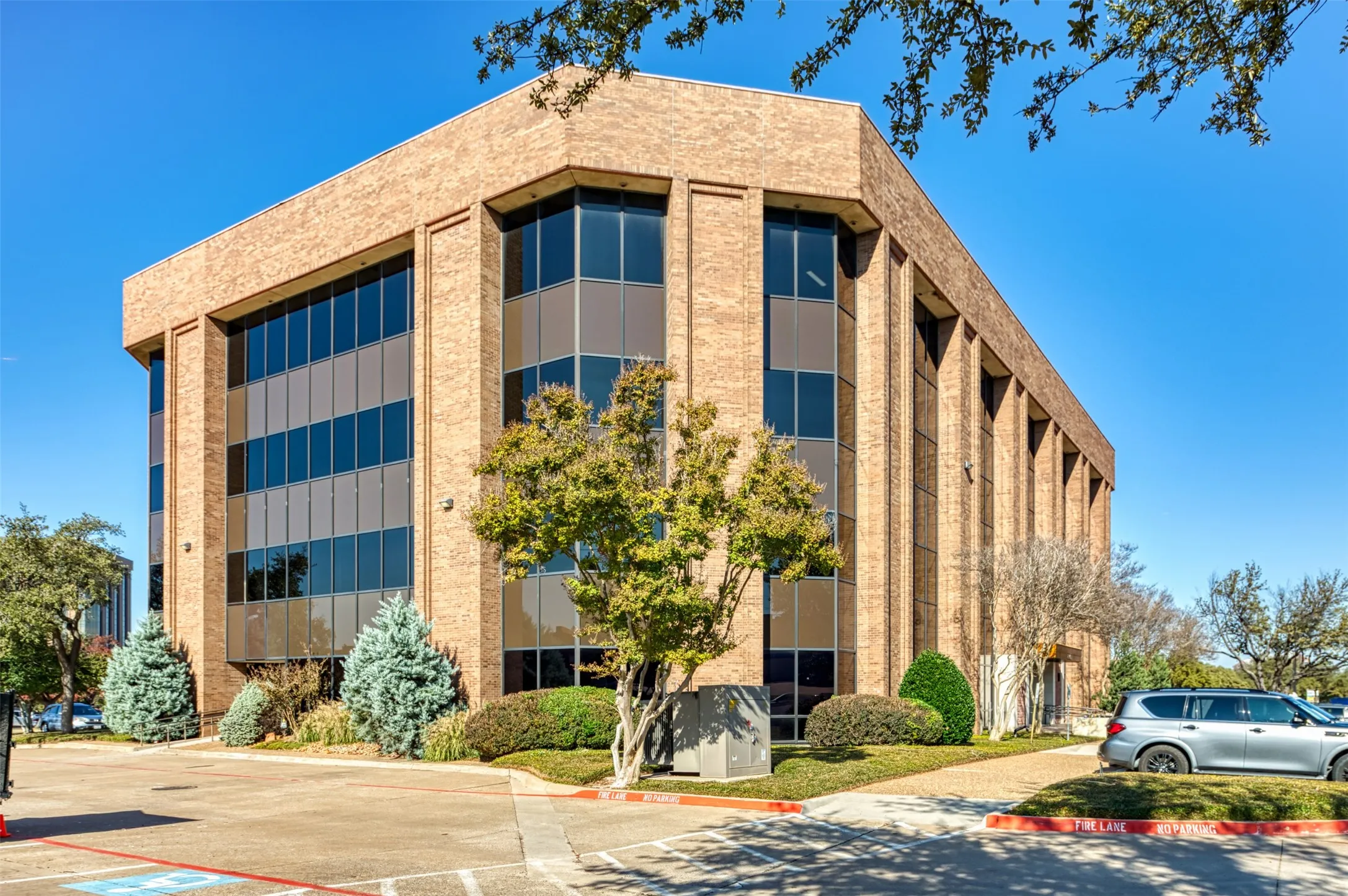Office For Rent in Dallas County , 13465 Midway Road 204, Farmers Branch, Texas 75244, 0, 0, Garage spaces, 0 Sqft, built in 1981, mls#21289311, Real Estate Agent in Farmers Branch, Homes For Rent in Dallas county, Homes For Rent in Farmers Branch, Realtor in Farmers Branch Texas, Real Estate Brokerage Independent Realty Texas, Luminita Cordes Realtor