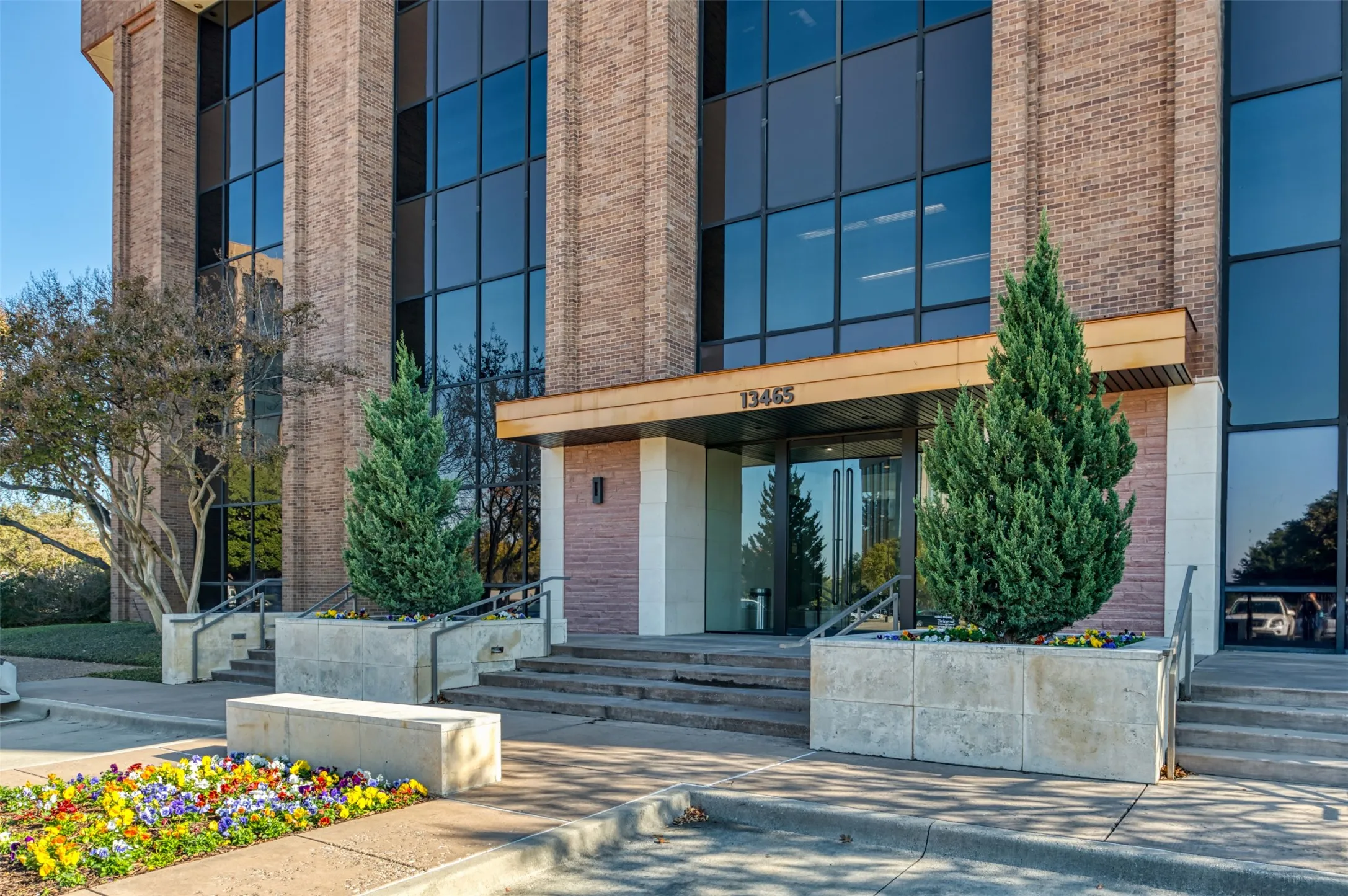 Office For Rent in Dallas County , 13465 Midway Road 204, Farmers Branch, Texas 75244, 0, 0, Garage spaces, 0 Sqft, built in 1981, mls#21289311, Real Estate Agent in Farmers Branch, Homes For Rent in Dallas county, Homes For Rent in Farmers Branch, Realtor in Farmers Branch Texas, Real Estate Brokerage Independent Realty Texas, Luminita Cordes Realtor