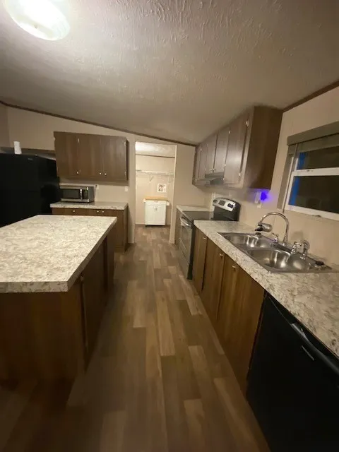 Mobile Home For Sale in Fannin County , 111 Pine Street, Ravenna, Texas 75476, 4 Bedroom, 2 Bathroom, 2 Garage spaces, 1,568 Sqft, built in 2023, mls#21289338, Real Estate Agent in Ravenna, Homes For Sale in Fannin county, Homes For Sale in Ravenna, Realtor in Ravenna Texas, Real Estate Brokerage Independent Realty Texas, Luminita Cordes Realtor