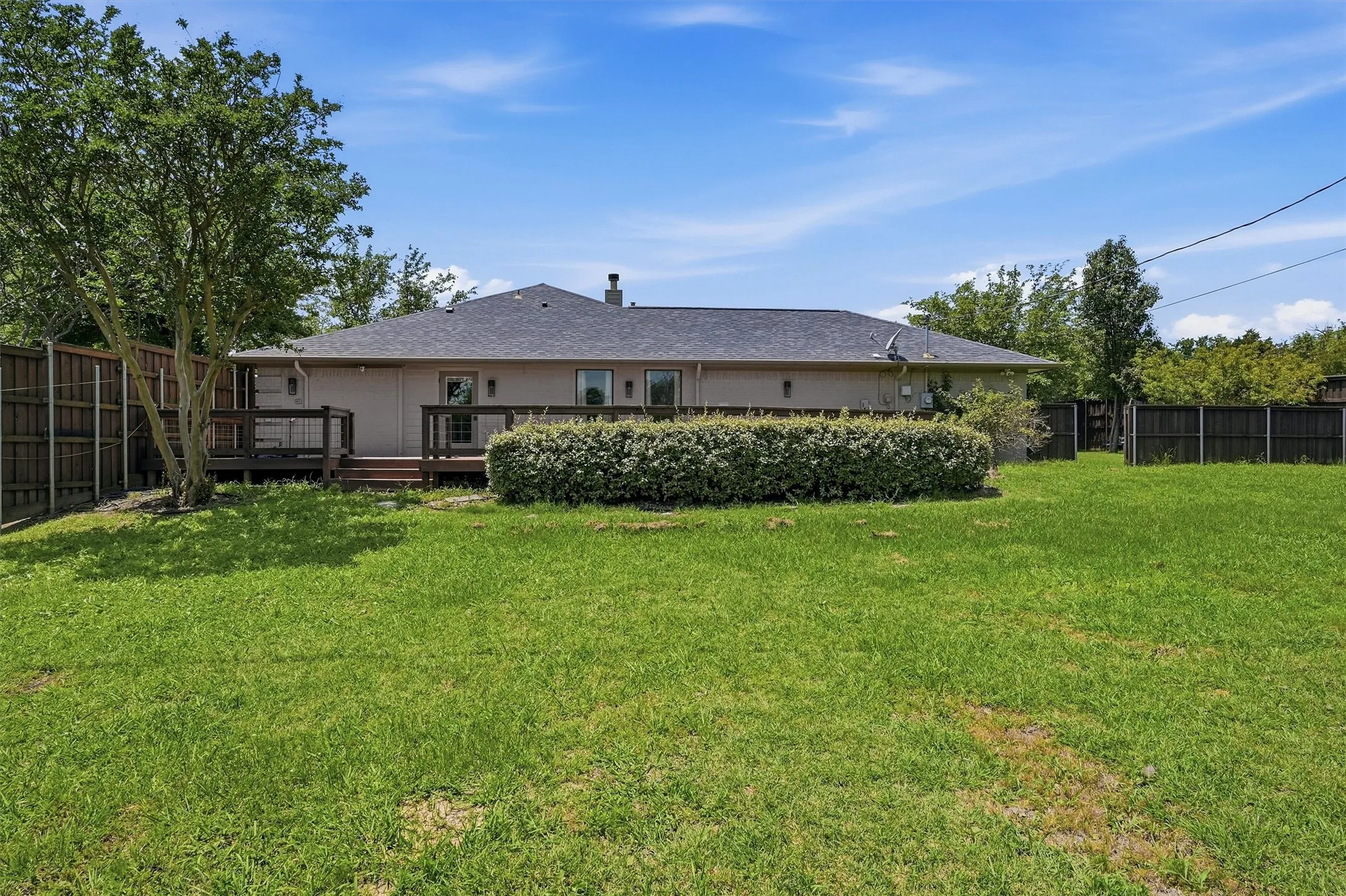 Single Family Residence For Sale in Grayson County , 167 Randell Terrace Drive, Denison, Texas 75020, 4 Bedroom, 3 Bathroom, 2 Garage spaces, 2,410 Sqft, built in 1987, Price $589,000, mls#21281482, Real Estate Agent in Denison, Homes For Sale in Grayson county, Homes For Sale in Denison, Realtor in Denison Texas, Real Estate Brokerage Independent Realty Texas, Luminita Cordes Realtor