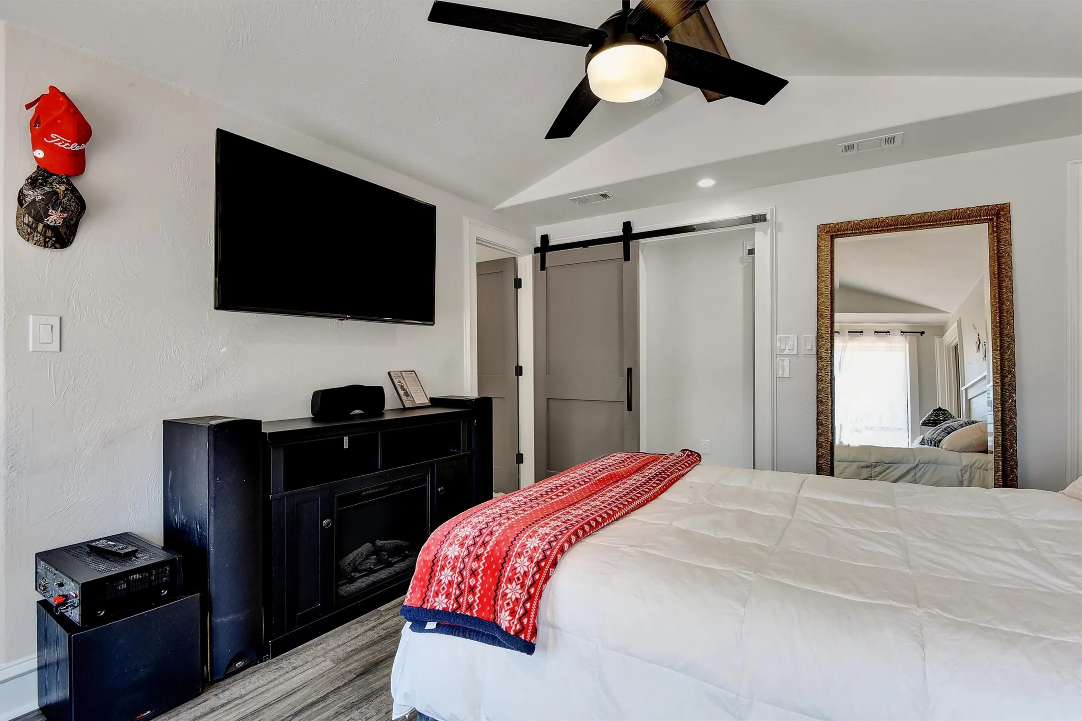 Single Family Residence For Sale in Grayson County , 167 Randell Terrace Drive, Denison, Texas 75020, 4 Bedroom, 3 Bathroom, 2 Garage spaces, 2,410 Sqft, built in 1987, Price $589,000, mls#21281482, Real Estate Agent in Denison, Homes For Sale in Grayson county, Homes For Sale in Denison, Realtor in Denison Texas, Real Estate Brokerage Independent Realty Texas, Luminita Cordes Realtor