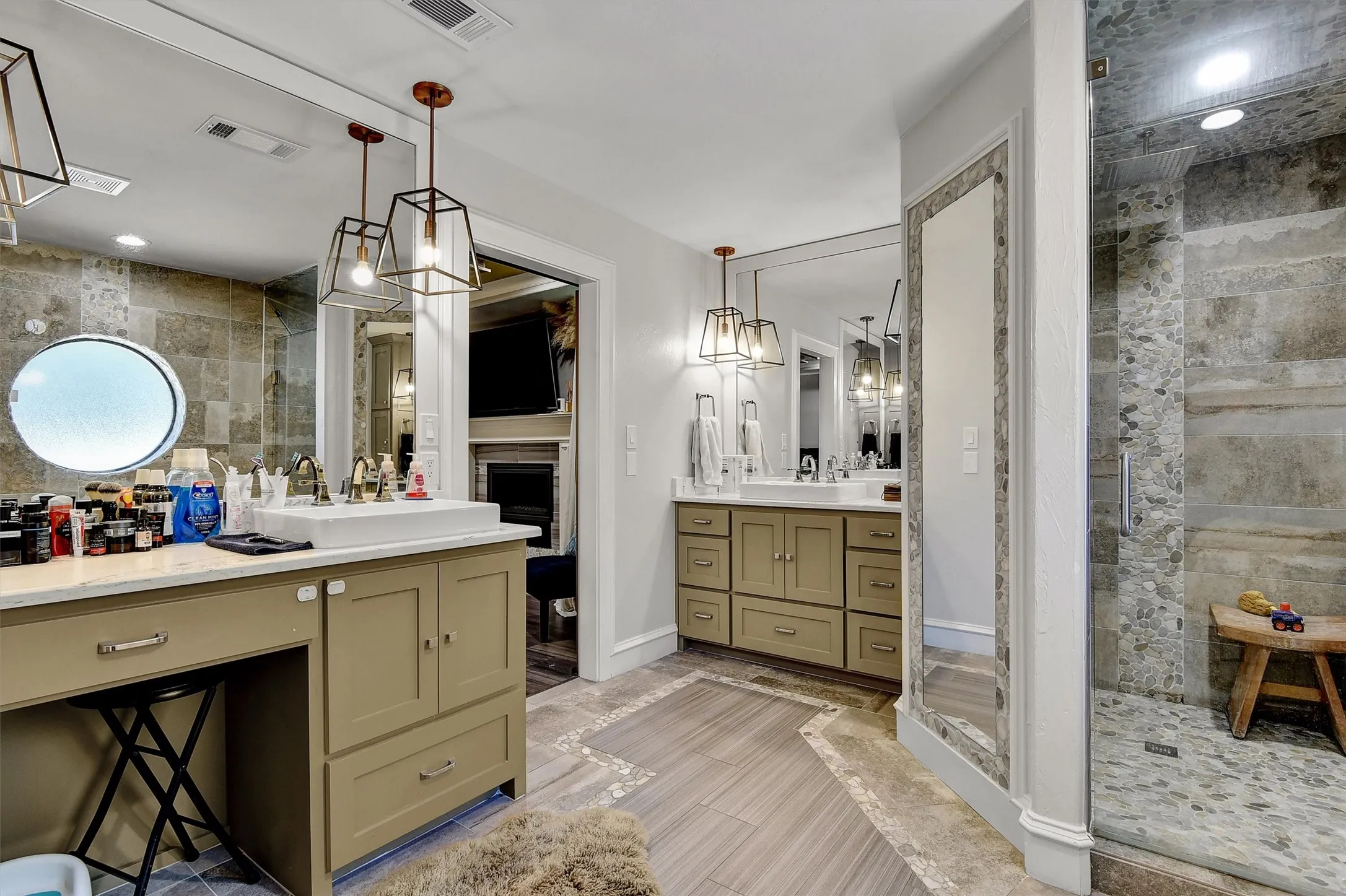 Single Family Residence For Sale in Grayson County , 167 Randell Terrace Drive, Denison, Texas 75020, 4 Bedroom, 3 Bathroom, 2 Garage spaces, 2,410 Sqft, built in 1987, Price $589,000, mls#21281482, Real Estate Agent in Denison, Homes For Sale in Grayson county, Homes For Sale in Denison, Realtor in Denison Texas, Real Estate Brokerage Independent Realty Texas, Luminita Cordes Realtor
