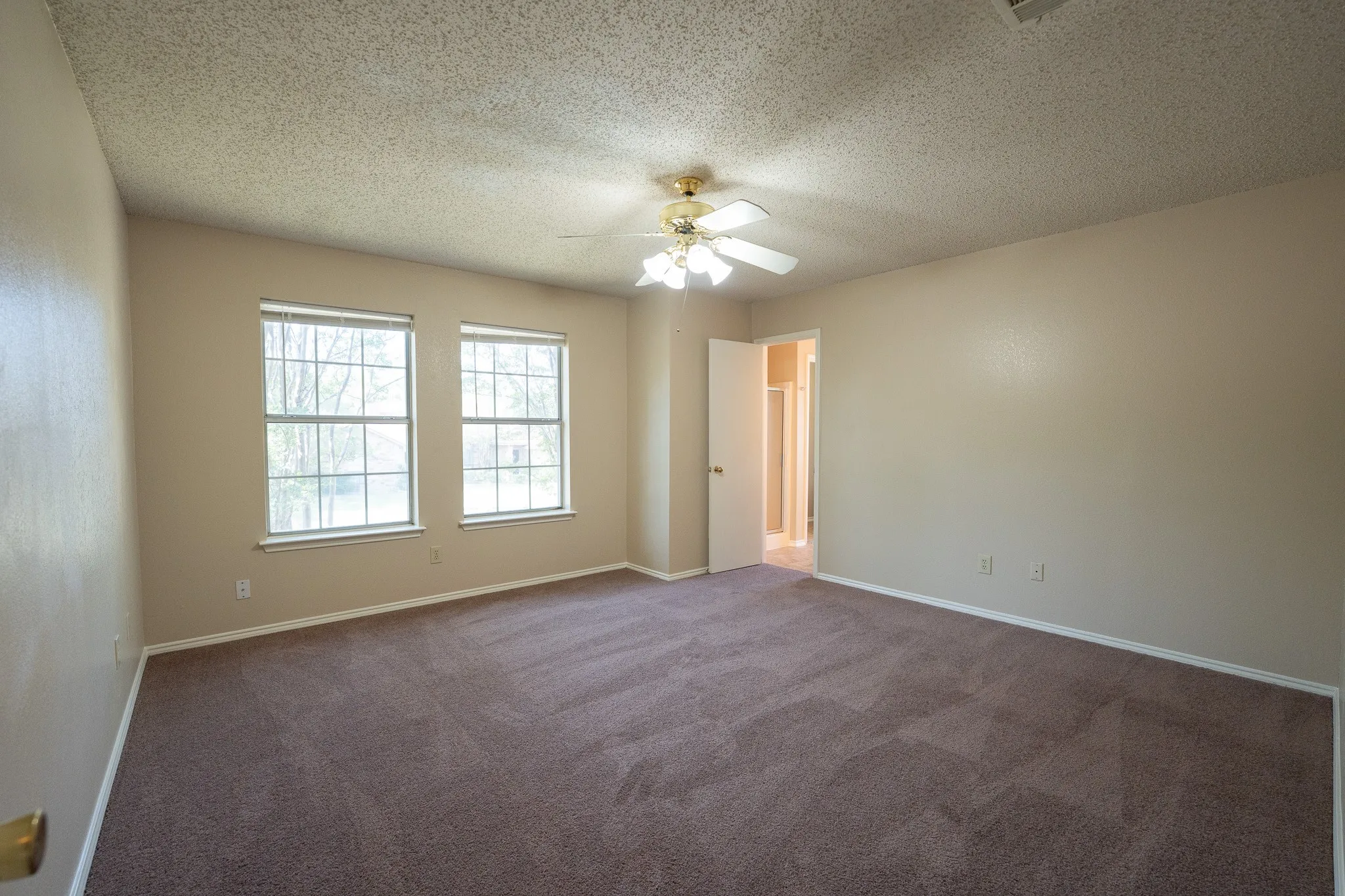 Single Family Residence For Rent in Dallas County , 831 Ash Grove Lane, De Soto, Texas 75115, 3 Bedroom, 2 Bathroom, 2 Garage spaces, 1,954 Sqft, built in 1988, mls#21289374, Real Estate Agent in De Soto, Homes For Rent in Dallas county, Homes For Rent in De Soto, Realtor in De Soto Texas, Real Estate Brokerage Independent Realty Texas, Luminita Cordes Realtor