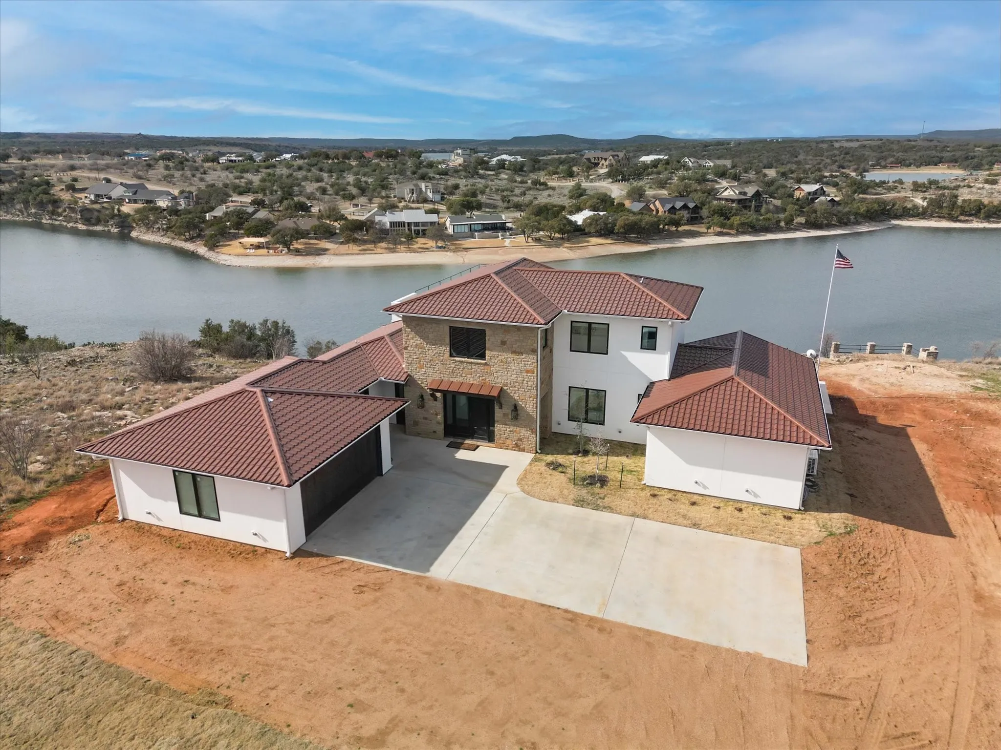 Single Family Residence For Sale in Palo Pinto County , 7077 W Hells Gate Drive, Strawn, Texas 76475, 4 Bedroom, 6 Bathroom, 3 Garage spaces, 3,920 Sqft, built in 2021, mls#21287302, Real Estate Agent in Strawn, Homes For Sale in Palo Pinto county, Homes For Sale in Strawn, Realtor in Strawn Texas, Real Estate Brokerage Independent Realty Texas, Luminita Cordes Realtor