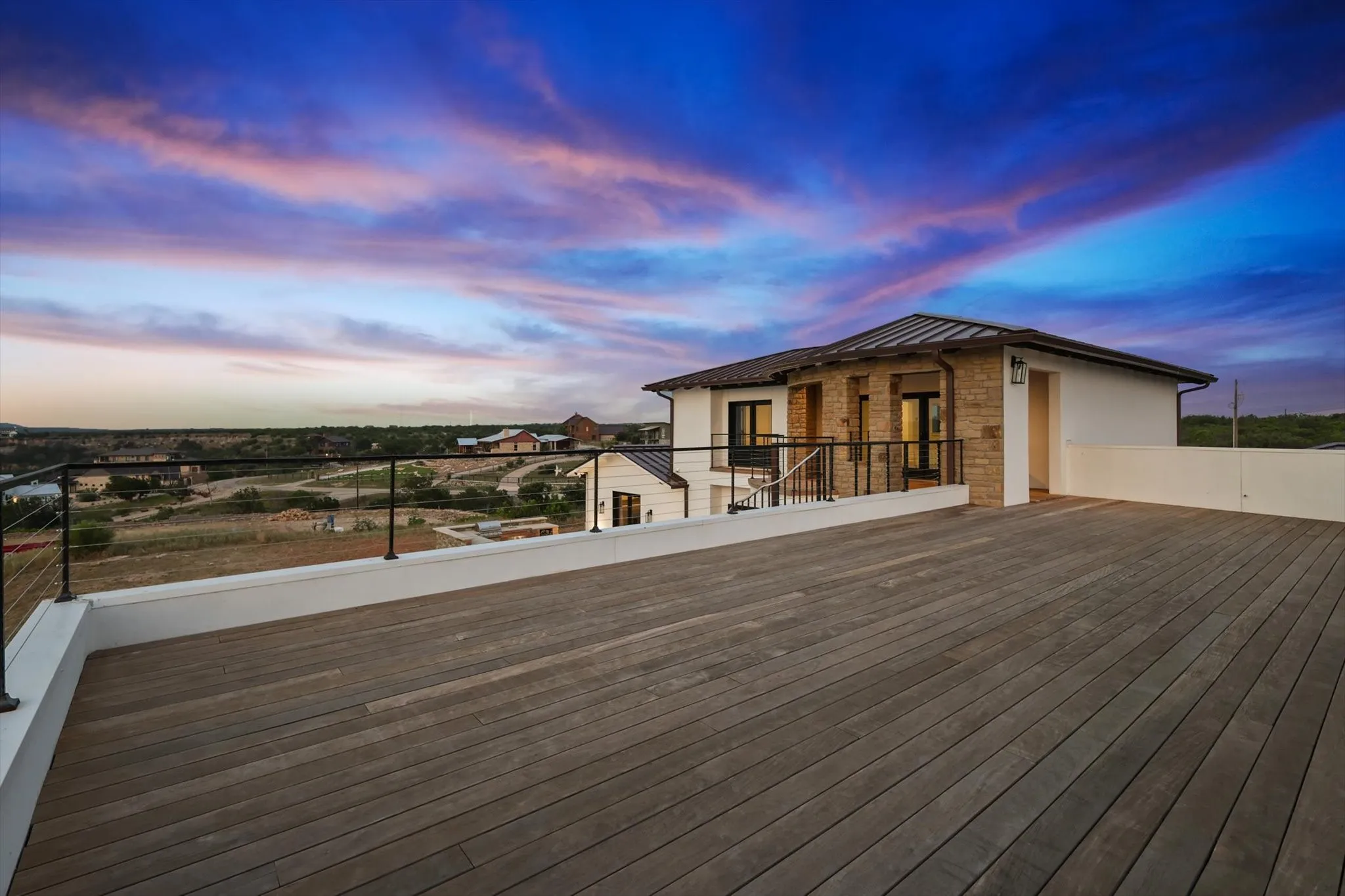 Single Family Residence For Sale in Palo Pinto County , 7077 W Hells Gate Drive, Strawn, Texas 76475, 4 Bedroom, 6 Bathroom, 3 Garage spaces, 3,920 Sqft, built in 2021, mls#21287302, Real Estate Agent in Strawn, Homes For Sale in Palo Pinto county, Homes For Sale in Strawn, Realtor in Strawn Texas, Real Estate Brokerage Independent Realty Texas, Luminita Cordes Realtor