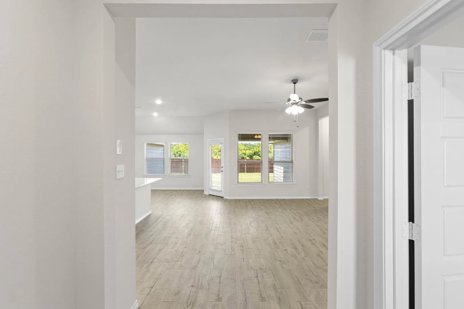 2609 River Bank-Entry-2