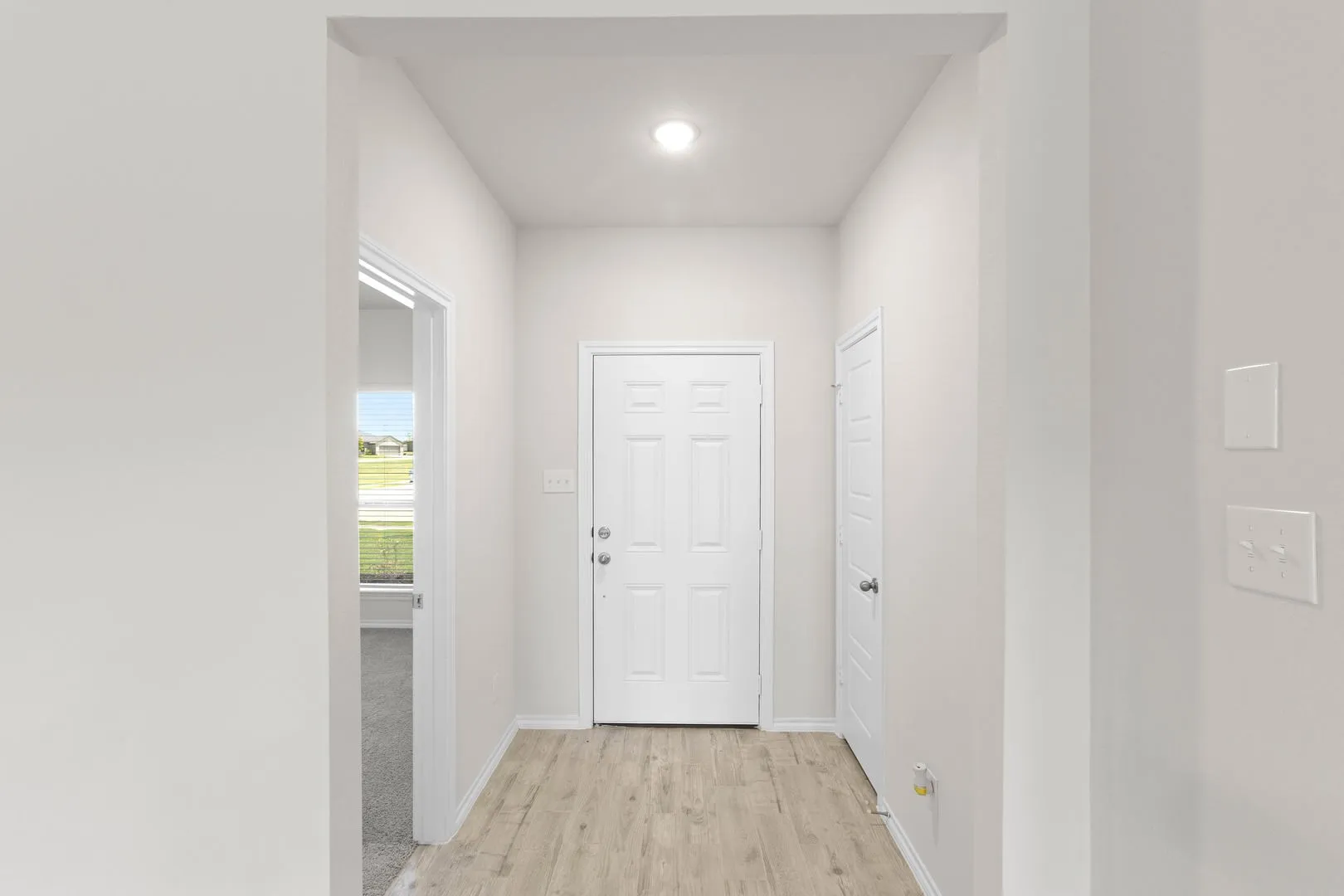 2609 River Bank-Entry-1