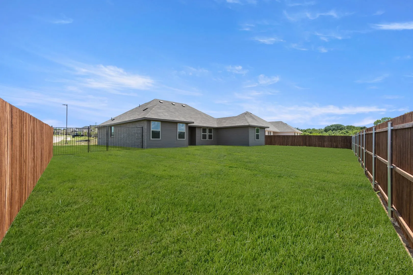 2609 River Bank-Back-1