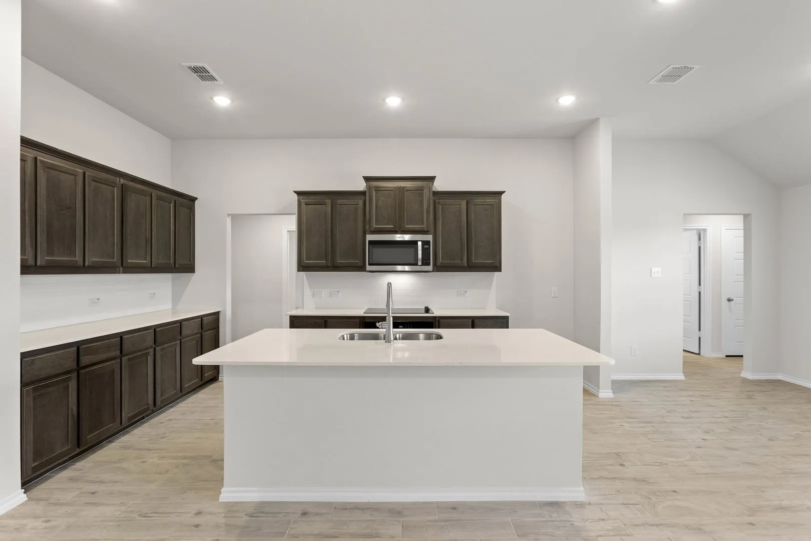 2609 River Bank-Kitchen-1
