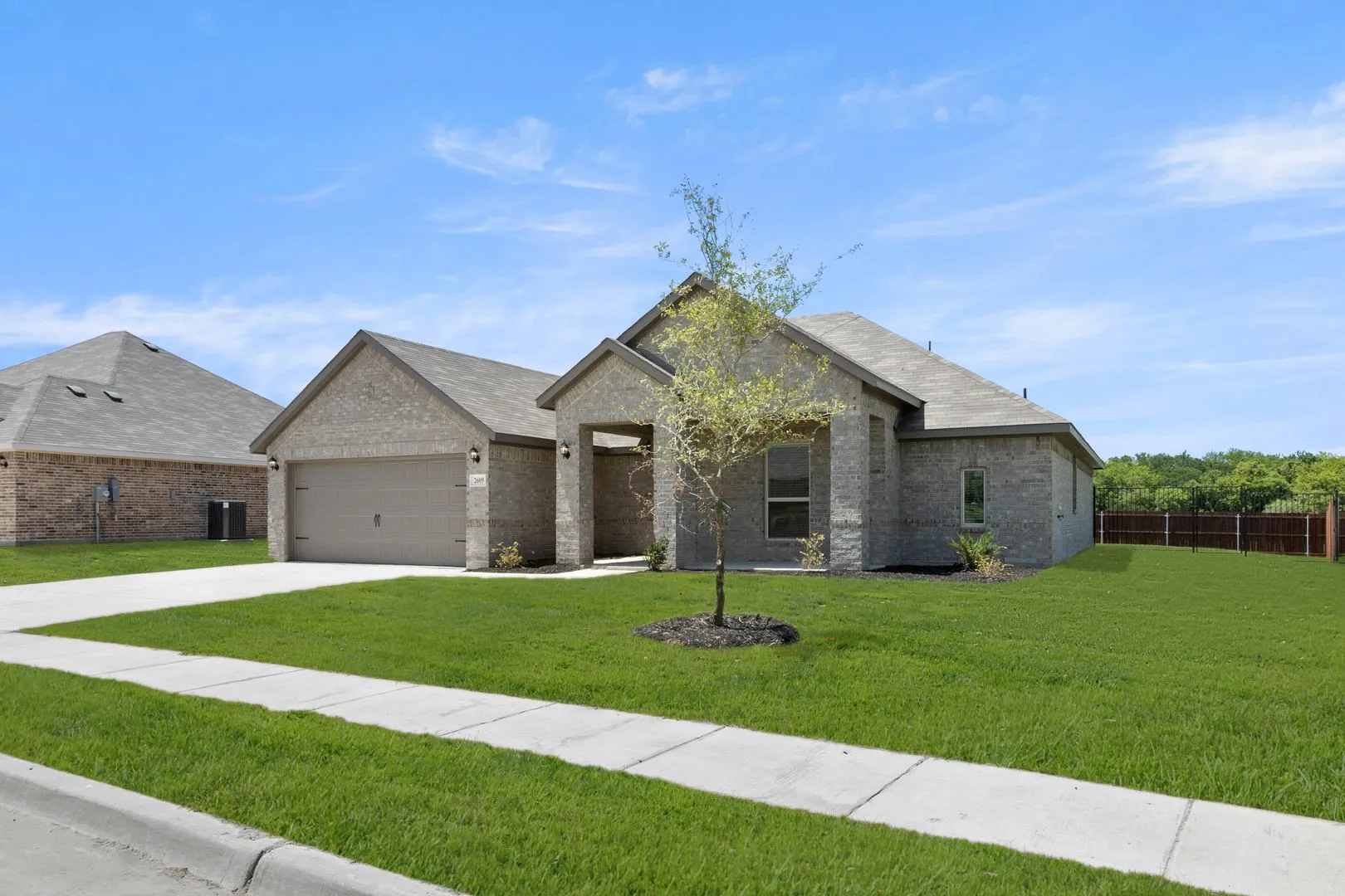 2609 River Bank-Front-2