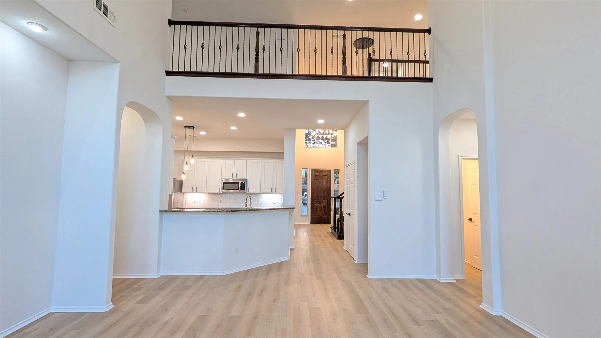 Single Family Residence For Rent in Collin County , 2009 Templegate Drive, Mc Kinney, Texas 75072, 5 Bedroom, 5 Bathroom, 3 Garage spaces, 4,232 Sqft, built in 2004, mls#21289361, Real Estate Agent in Mc Kinney, Homes For Rent in Collin county, Homes For Rent in Mc Kinney, Realtor in Mc Kinney Texas, Real Estate Brokerage Independent Realty Texas, Luminita Cordes Realtor