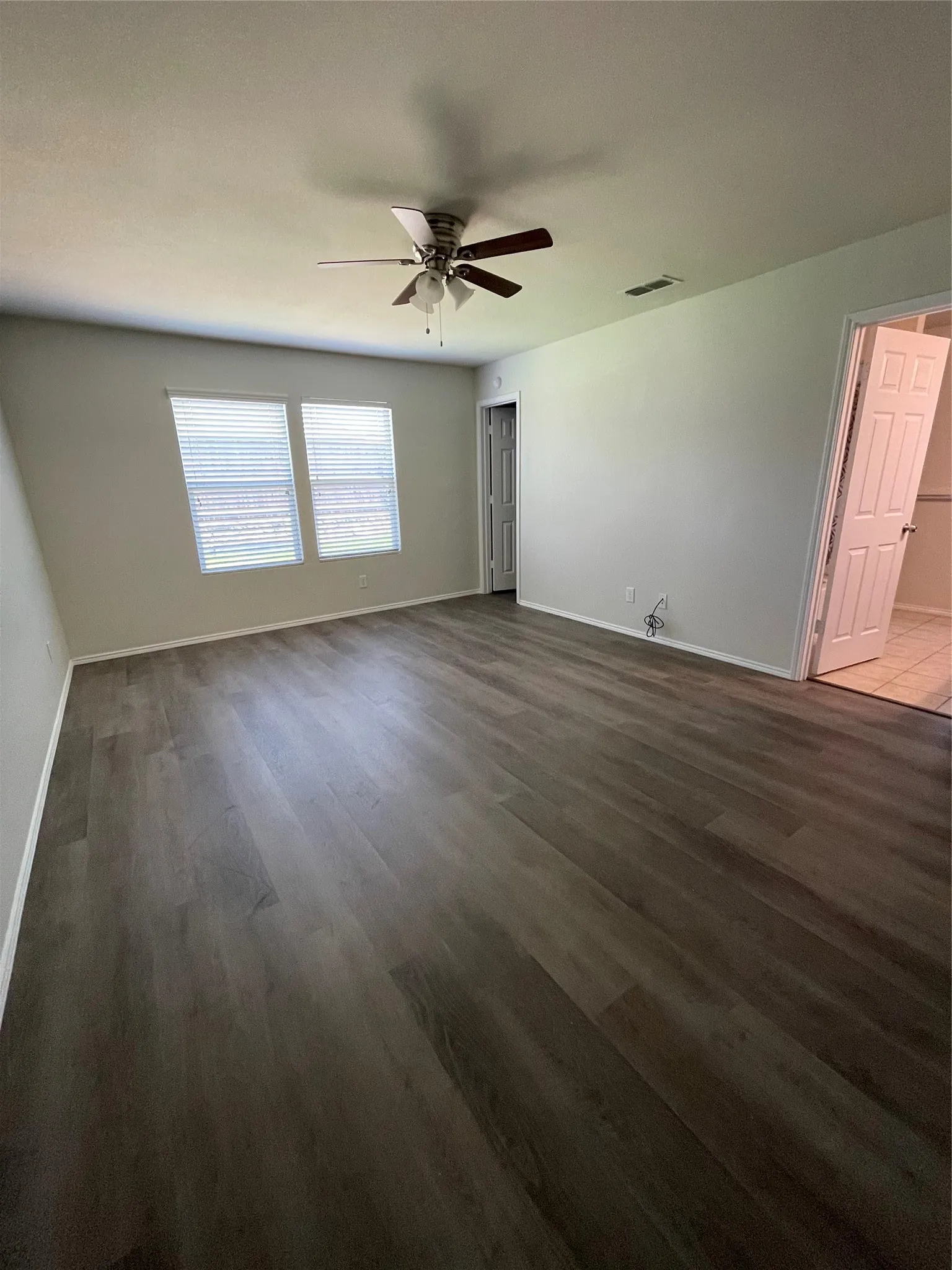 Single Family Residence For Rent in Collin County , 3007 Hickory Ridge, Melissa, Texas 75454, 3 Bedroom, 2 Bathroom, 2 Garage spaces, 1,948 Sqft, built in 2015, Price $2,075, mls#21289394, Real Estate Agent in Melissa, Homes For Rent in Collin county, Homes For Rent in Melissa, Realtor in Melissa Texas, Real Estate Brokerage Independent Realty Texas, Luminita Cordes Realtor