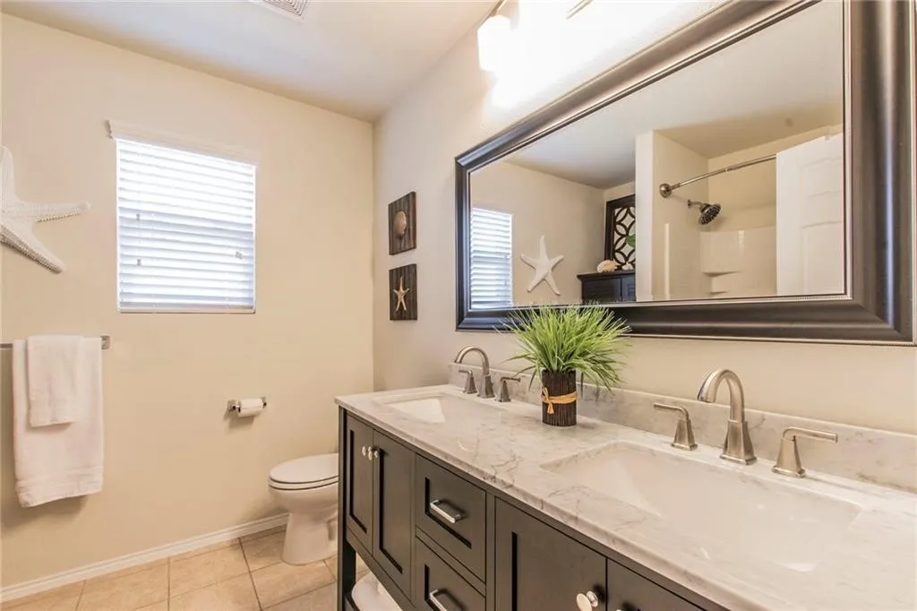 Single Family Residence For Rent in Collin County , 3007 Hickory Ridge, Melissa, Texas 75454, 3 Bedroom, 2 Bathroom, 2 Garage spaces, 1,948 Sqft, built in 2015, Price $2,075, mls#21289394, Real Estate Agent in Melissa, Homes For Rent in Collin county, Homes For Rent in Melissa, Realtor in Melissa Texas, Real Estate Brokerage Independent Realty Texas, Luminita Cordes Realtor