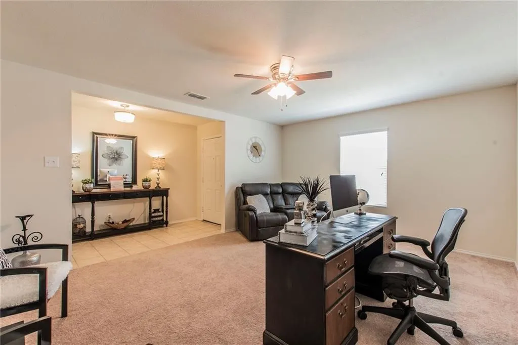 Single Family Residence For Rent in Collin County , 3007 Hickory Ridge, Melissa, Texas 75454, 3 Bedroom, 2 Bathroom, 2 Garage spaces, 1,948 Sqft, built in 2015, Price $2,075, mls#21289394, Real Estate Agent in Melissa, Homes For Rent in Collin county, Homes For Rent in Melissa, Realtor in Melissa Texas, Real Estate Brokerage Independent Realty Texas, Luminita Cordes Realtor