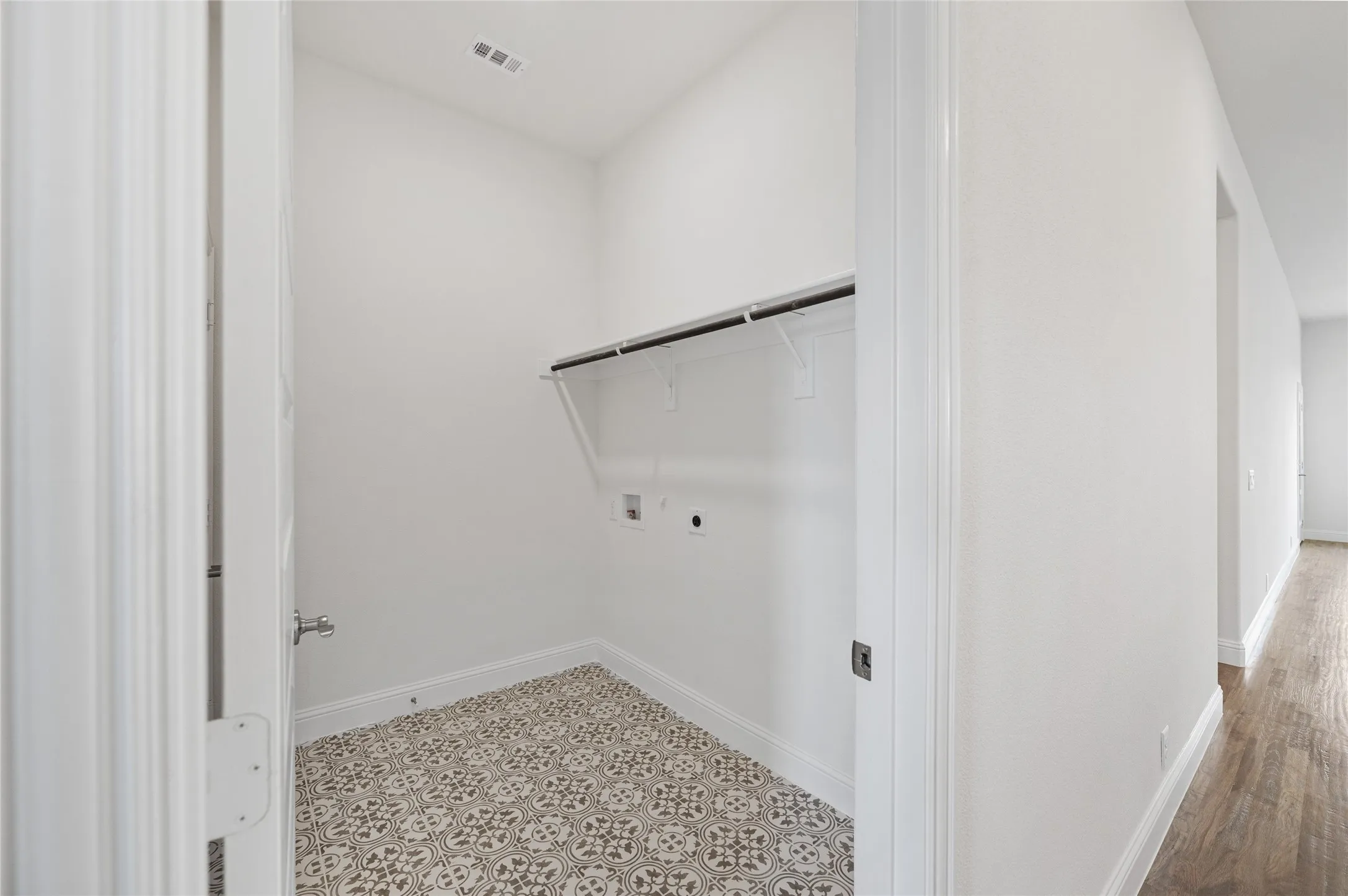 Single Family Residence For Sale in Rockwall County , 2136 Spyglass Drive, Royse City, Texas 75189, 4 Bedroom, 4 Bathroom, 3 Garage spaces, 2,842 Sqft, built in 2025, mls#21289373, Real Estate Agent in Royse City, Homes For Sale in Rockwall county, Homes For Sale in Royse City, Realtor in Royse City Texas, Real Estate Brokerage Independent Realty Texas, Luminita Cordes Realtor