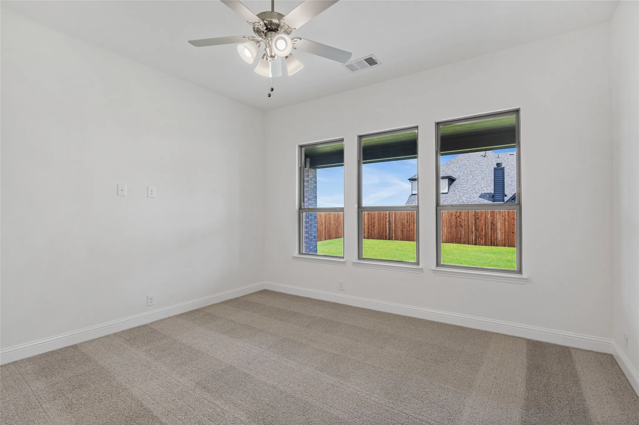 Single Family Residence For Sale in Rockwall County , 2136 Spyglass Drive, Royse City, Texas 75189, 4 Bedroom, 4 Bathroom, 3 Garage spaces, 2,842 Sqft, built in 2025, mls#21289373, Real Estate Agent in Royse City, Homes For Sale in Rockwall county, Homes For Sale in Royse City, Realtor in Royse City Texas, Real Estate Brokerage Independent Realty Texas, Luminita Cordes Realtor