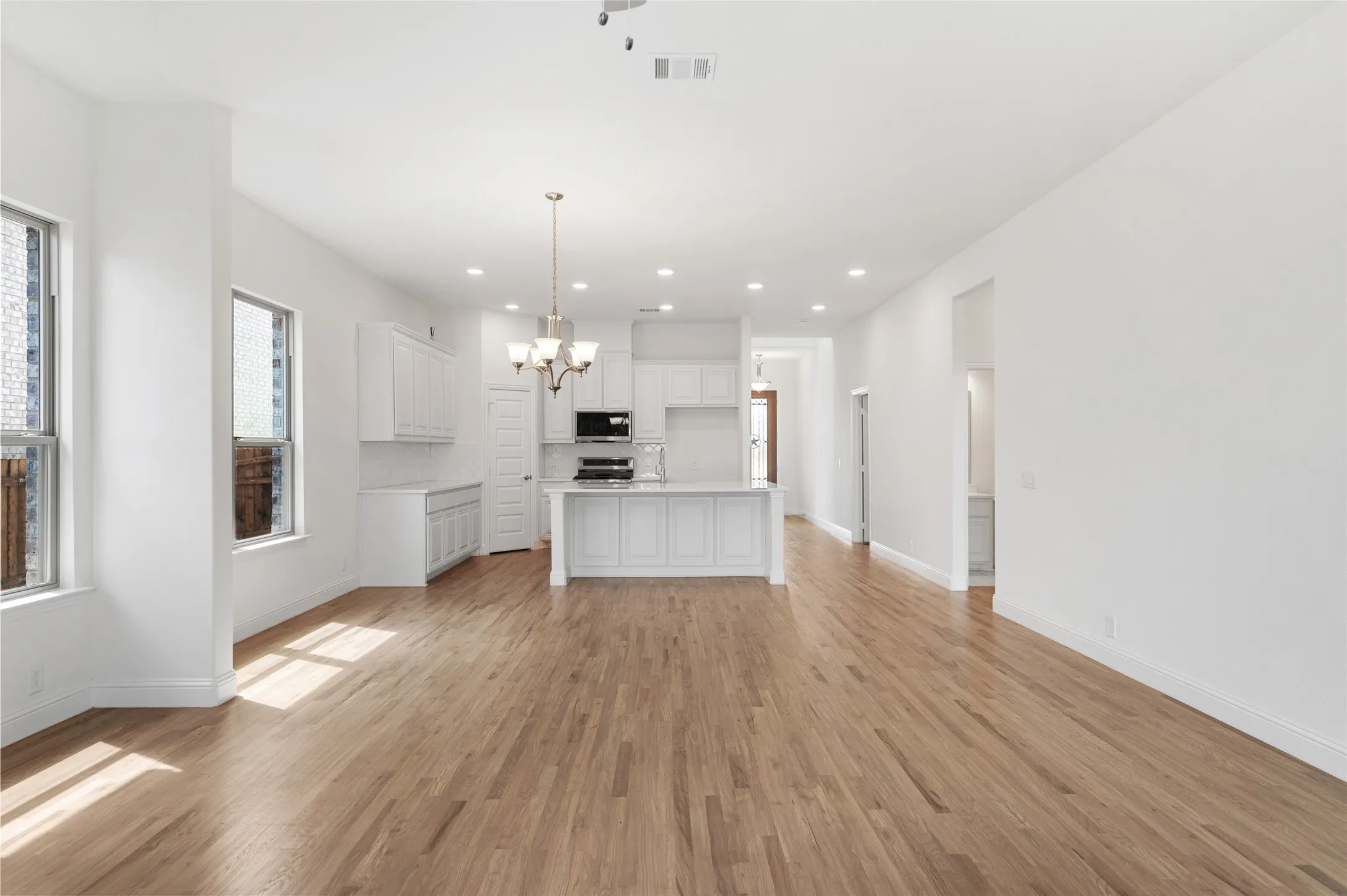 Single Family Residence For Sale in Rockwall County , 2136 Spyglass Drive, Royse City, Texas 75189, 4 Bedroom, 4 Bathroom, 3 Garage spaces, 2,842 Sqft, built in 2025, mls#21289373, Real Estate Agent in Royse City, Homes For Sale in Rockwall county, Homes For Sale in Royse City, Realtor in Royse City Texas, Real Estate Brokerage Independent Realty Texas, Luminita Cordes Realtor